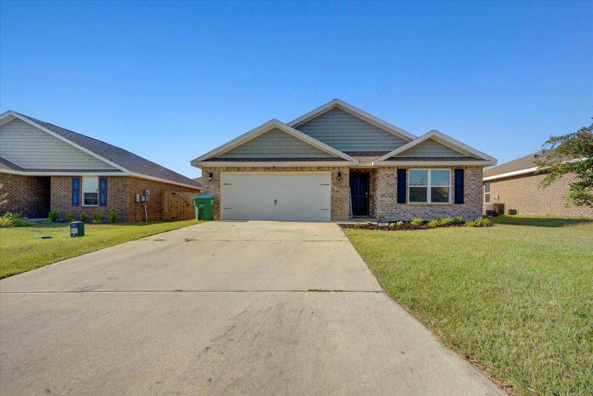 Crestview, FL 32539,823 Moorhen Way