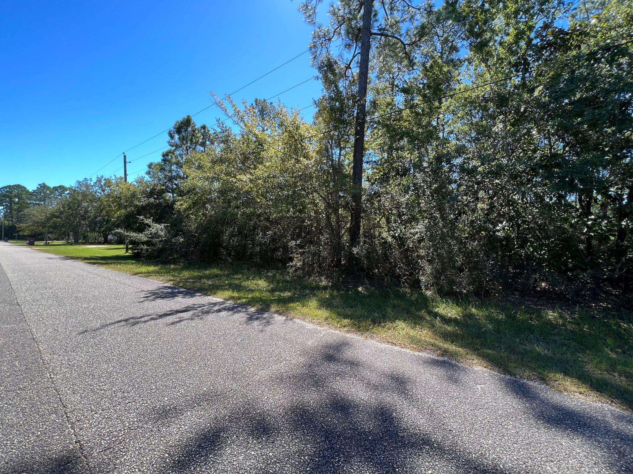 Milton, FL 32583,6455 Hammock Trc