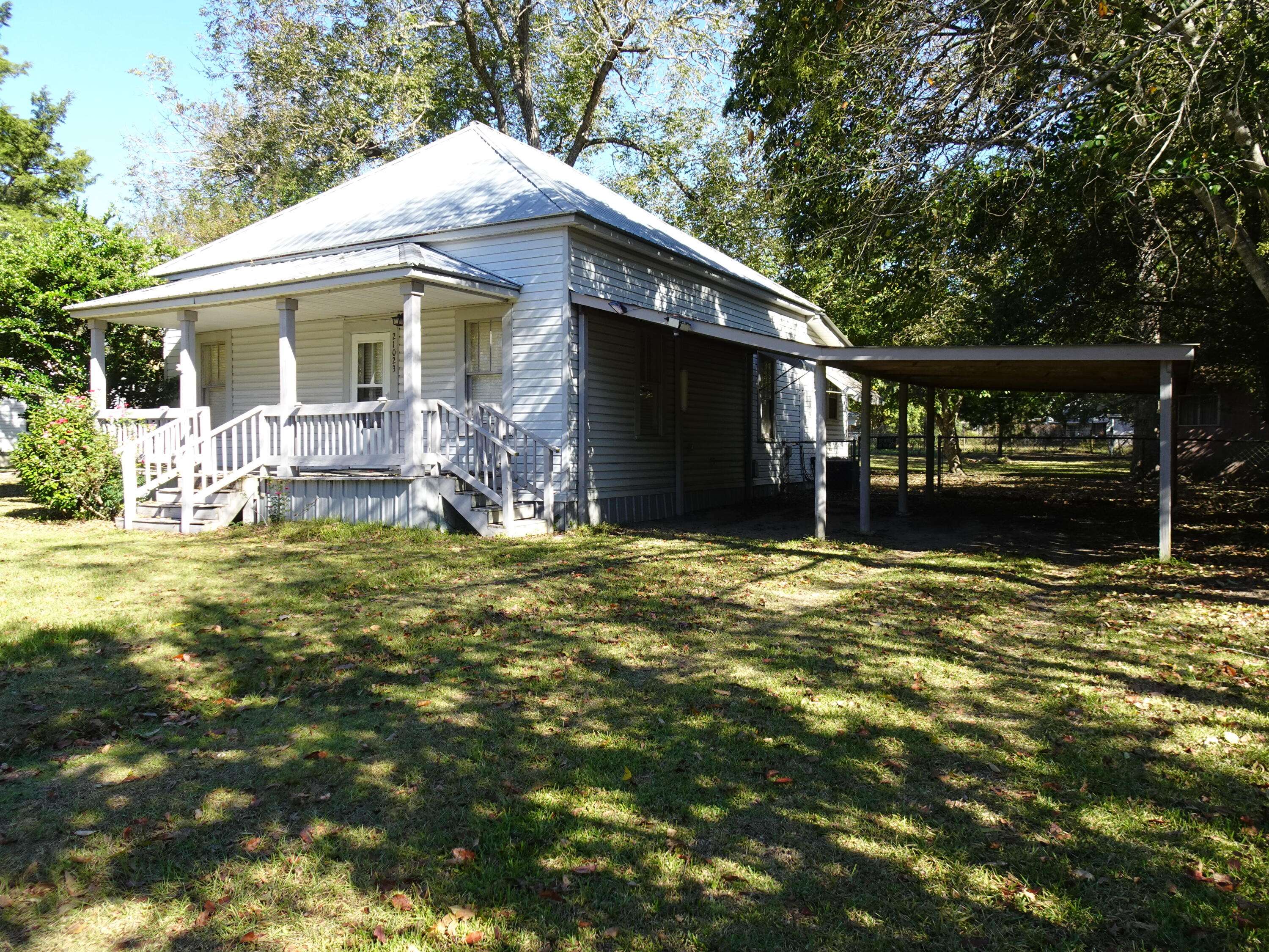 Florala, AL 36442,21023 Cherokee Avenue