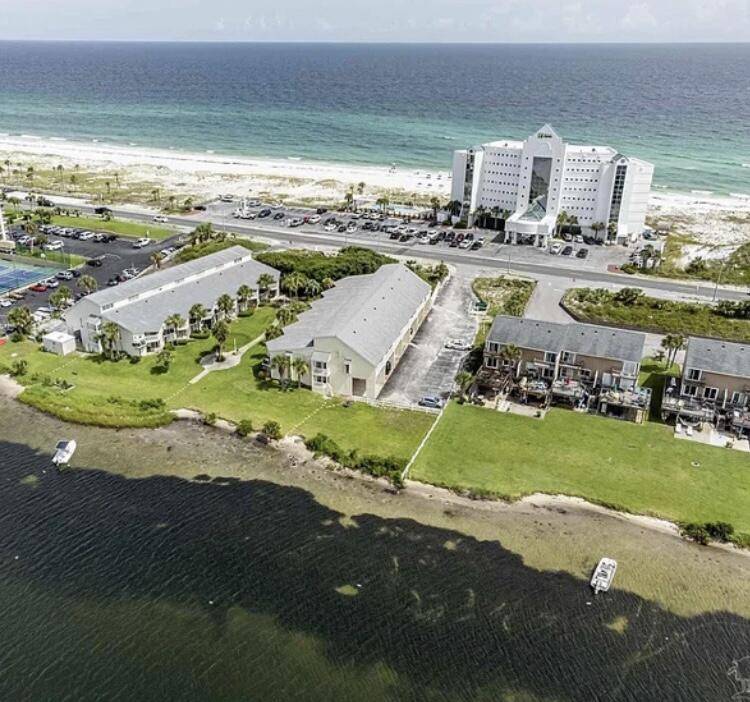 Pensacola Beach, FL 32561,336 Fort Pickens Rd  #W204