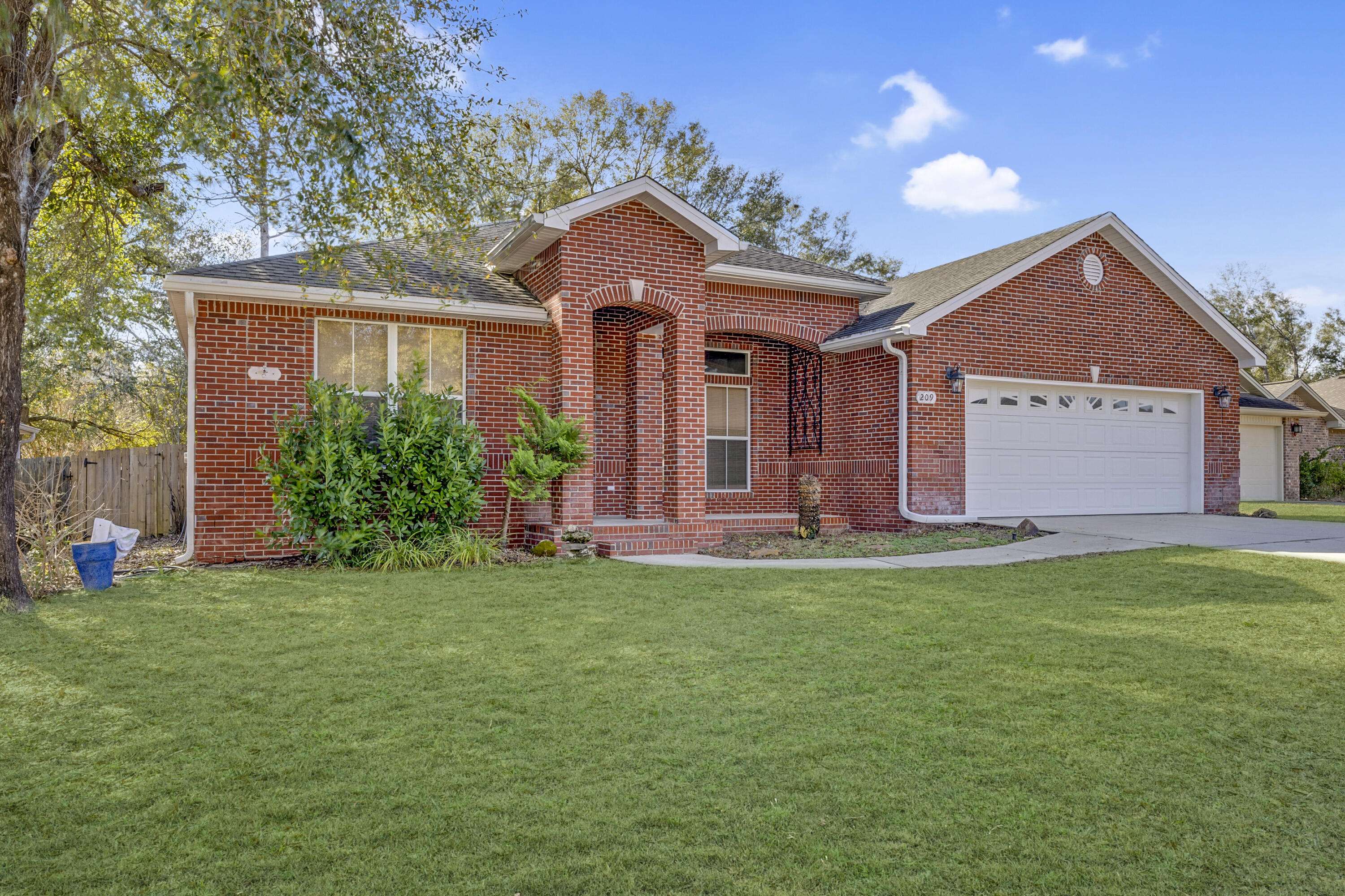 Crestview, FL 32539,209 Eleases Crossing