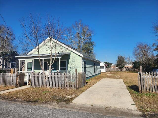 Century, FL 32535,402 Front Street