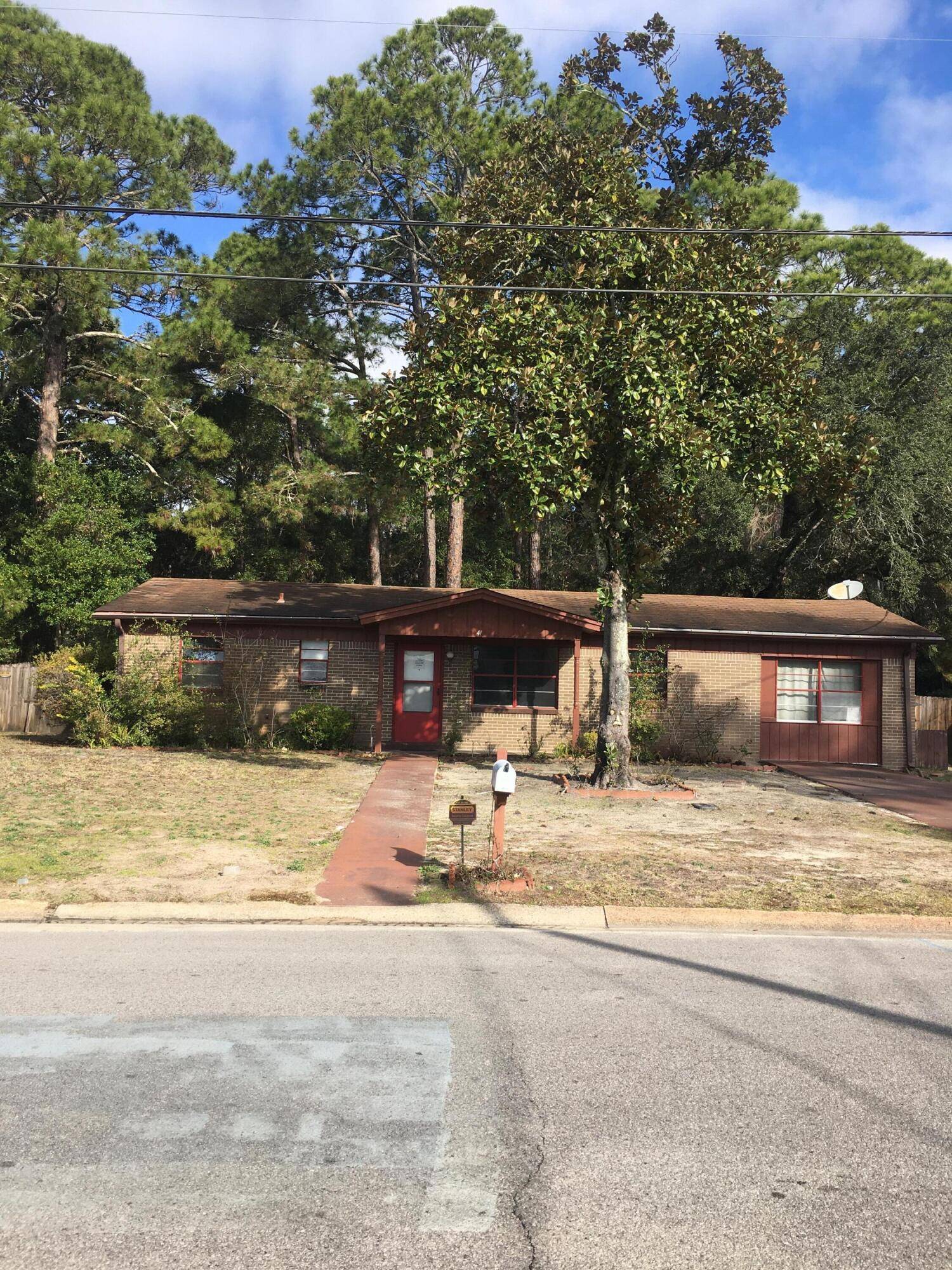 Mary Esther, FL 32569,41 Mary Esther Drive