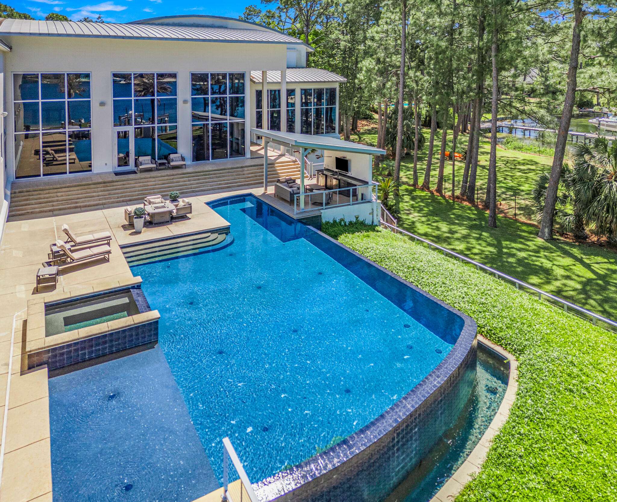 Fort Walton Beach, FL 32548,239 NE Yacht Club Drive