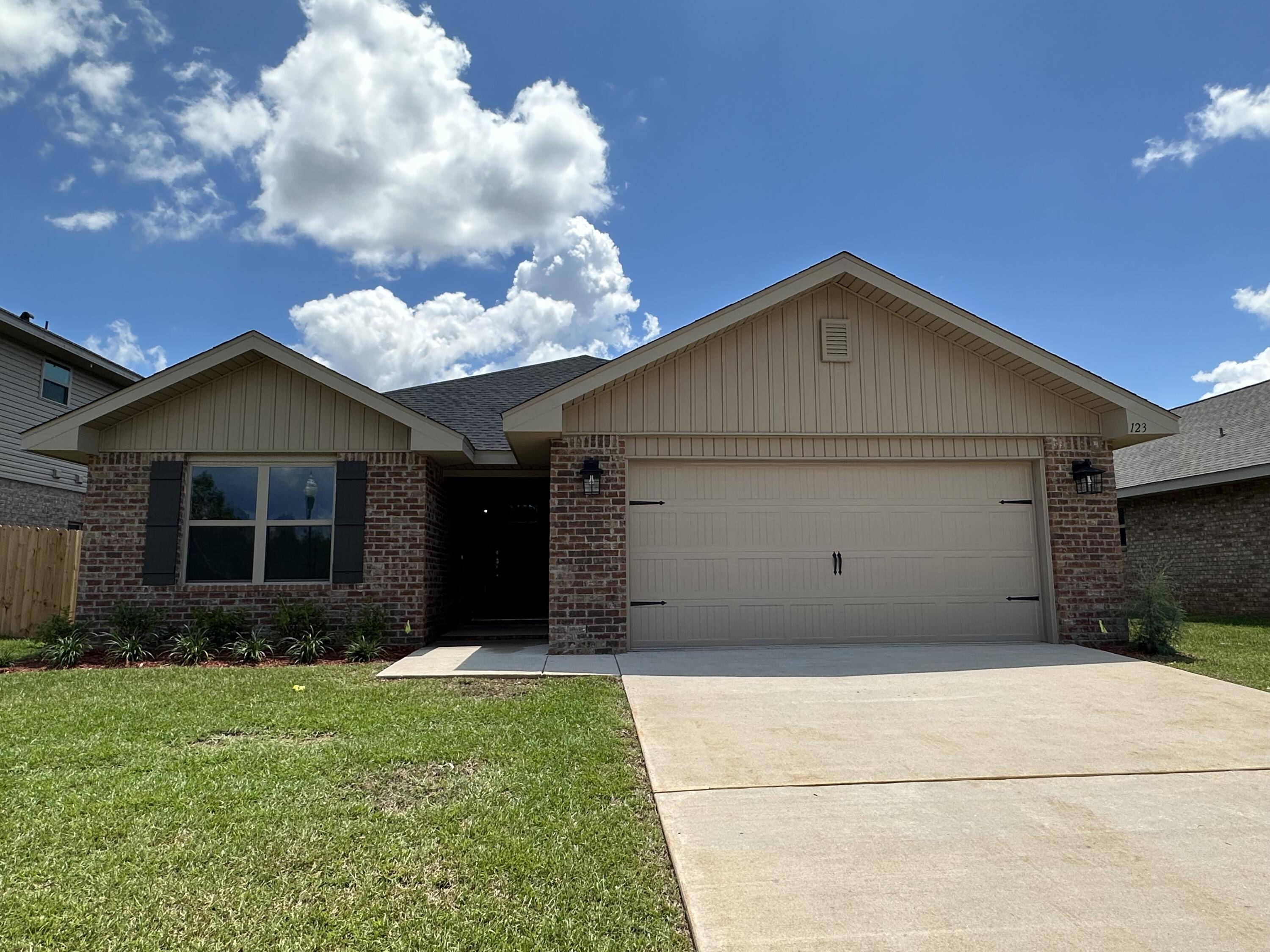 Crestview, FL 32536,123 Ridgeway Circle