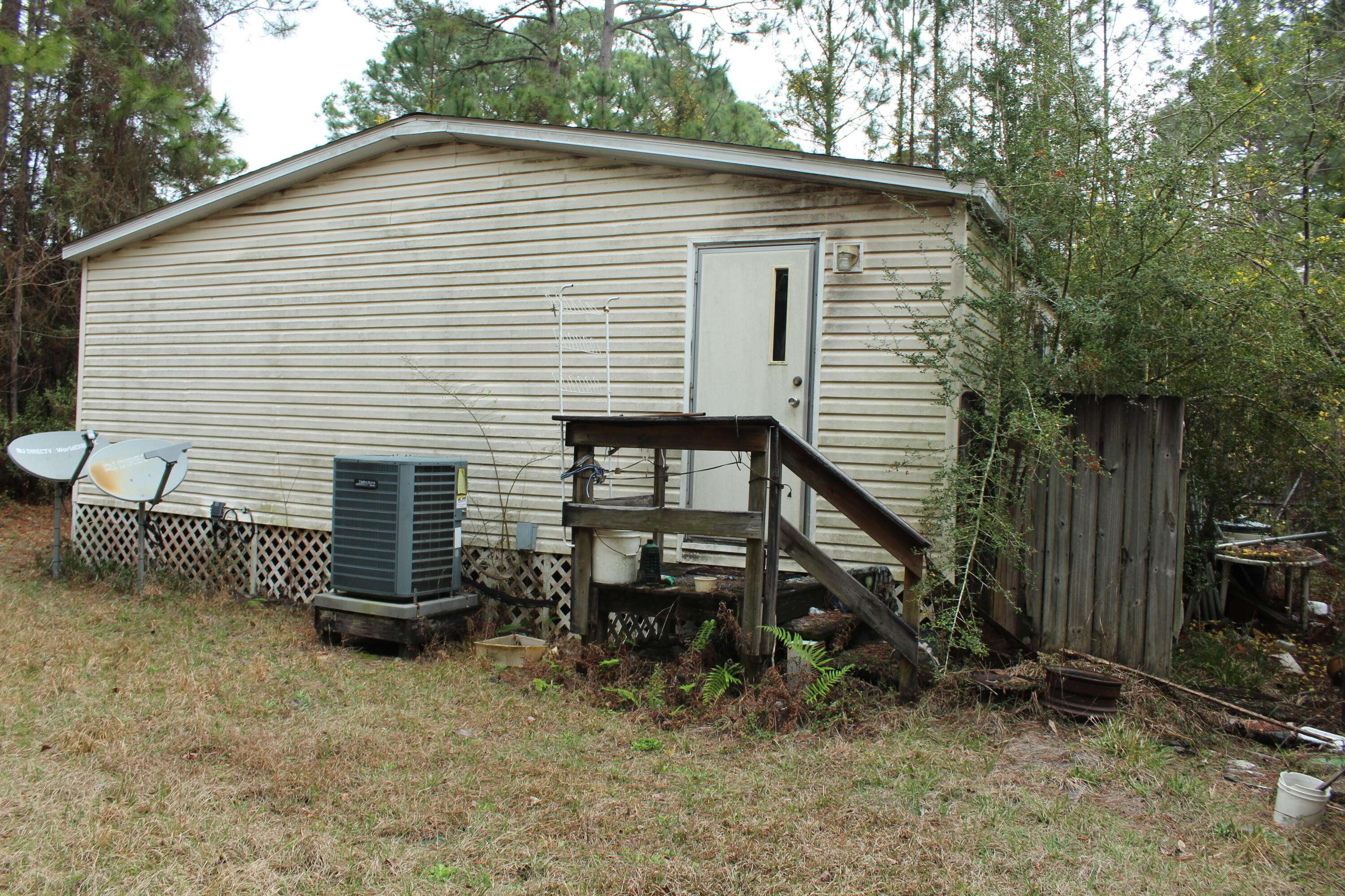 Mary Esther, FL 32569,300 Ridgewood Avenue