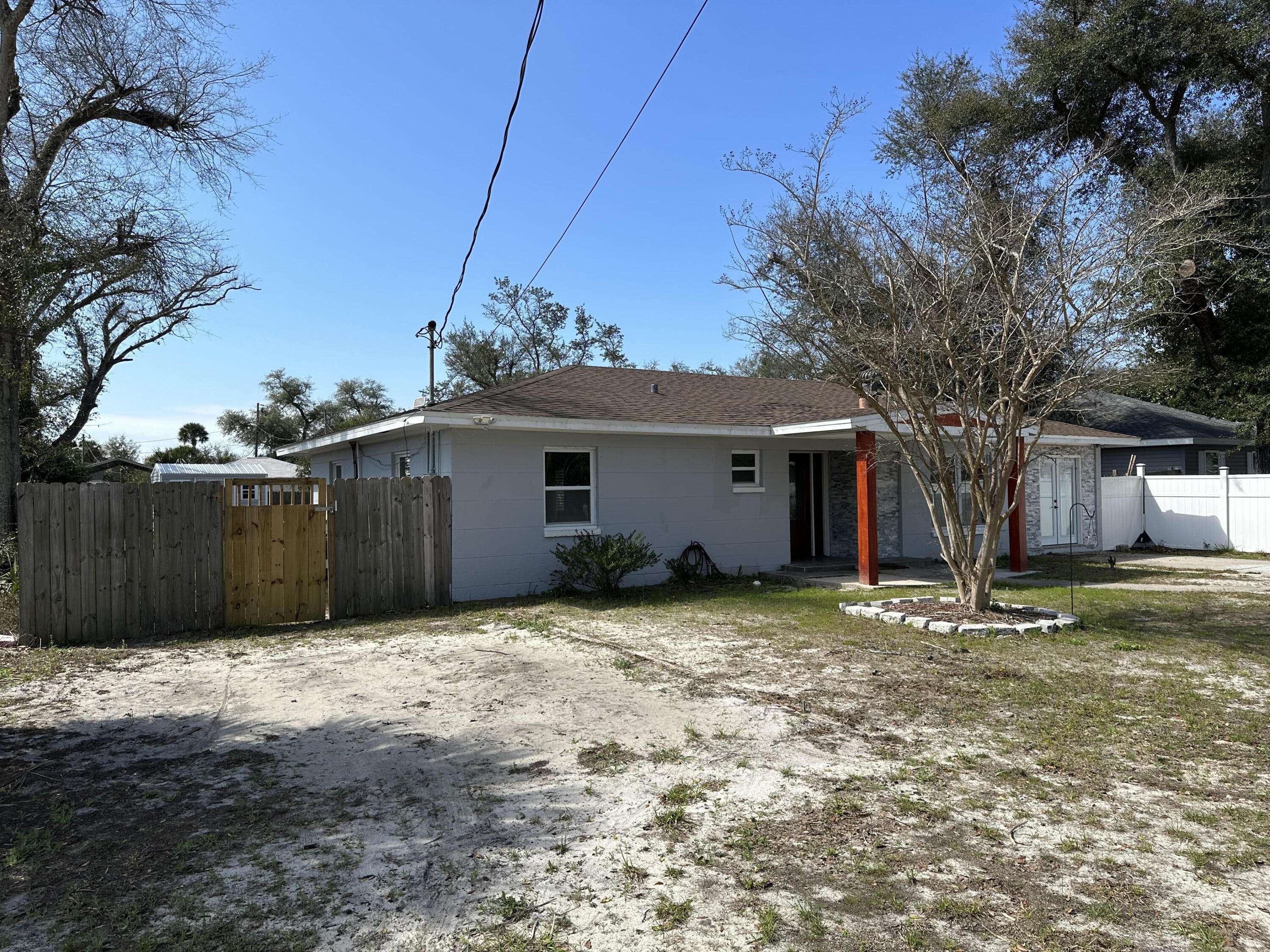 Panama City, FL 32404,19 Wood Avenue