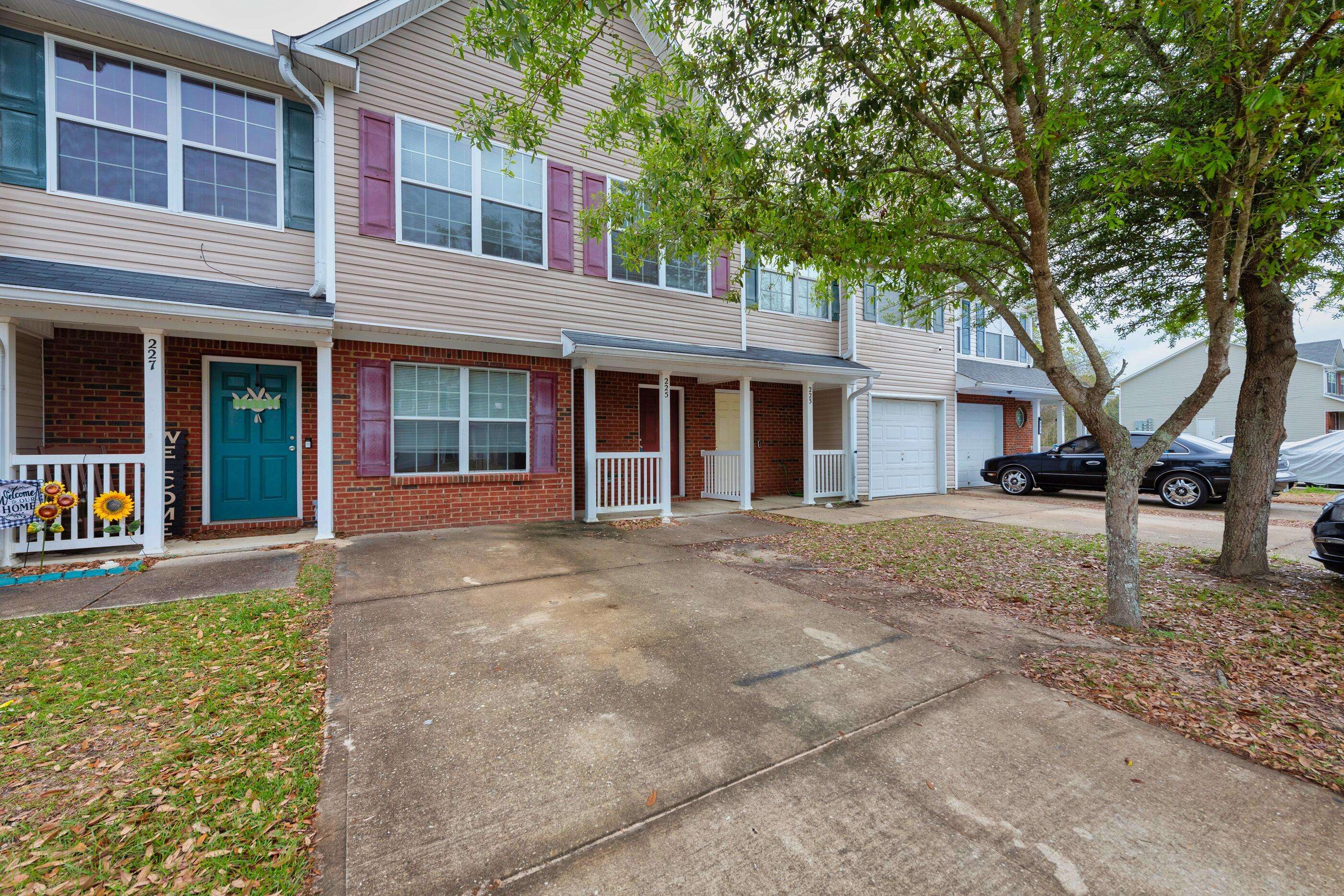 Crestview, FL 32539,225 Swaying Pine Court