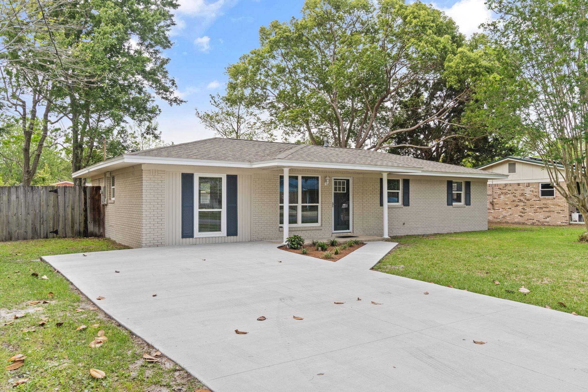 Mary Esther, FL 32569,177 Brewer Circle