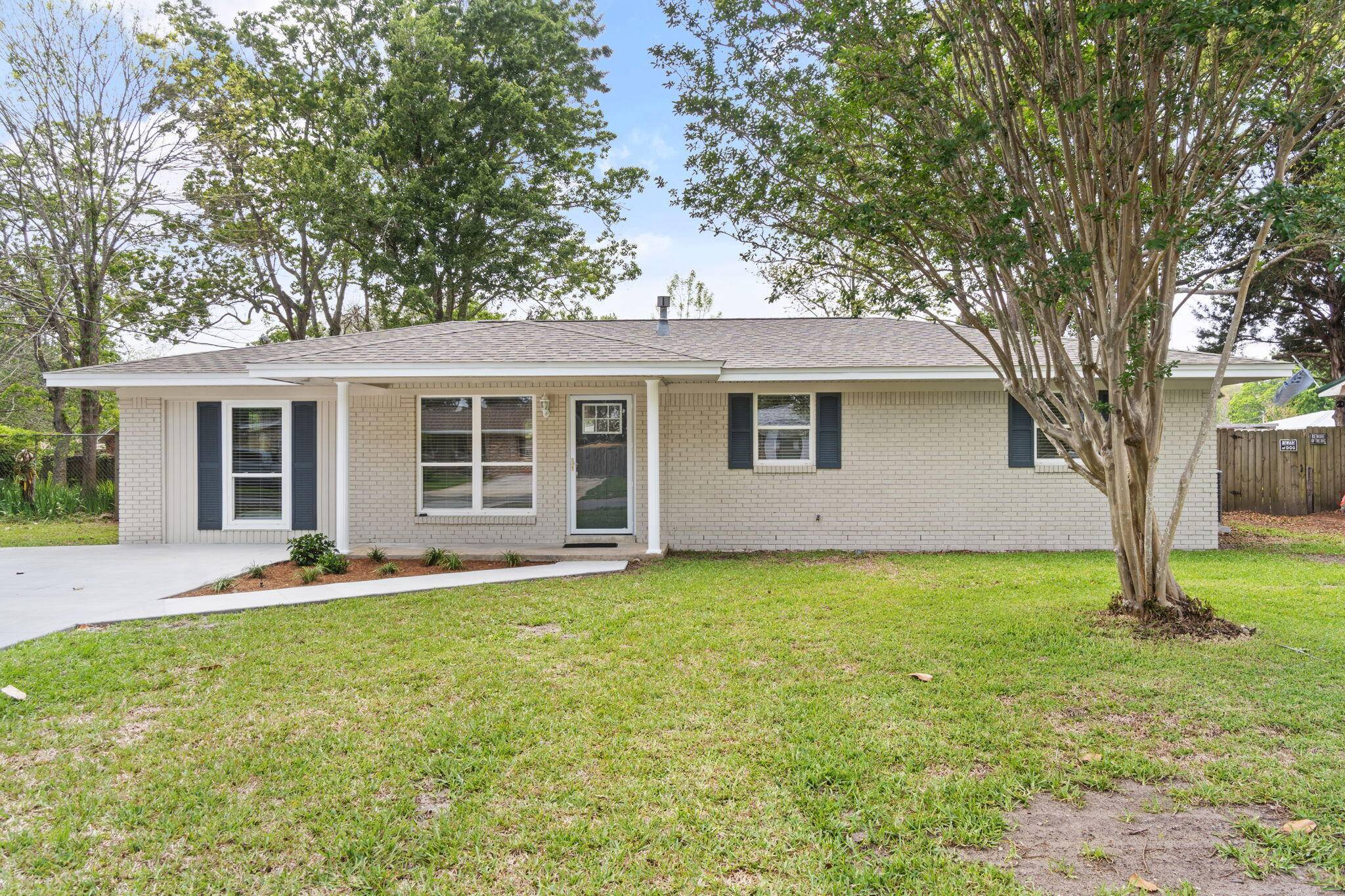 Mary Esther, FL 32569,177 Brewer Circle