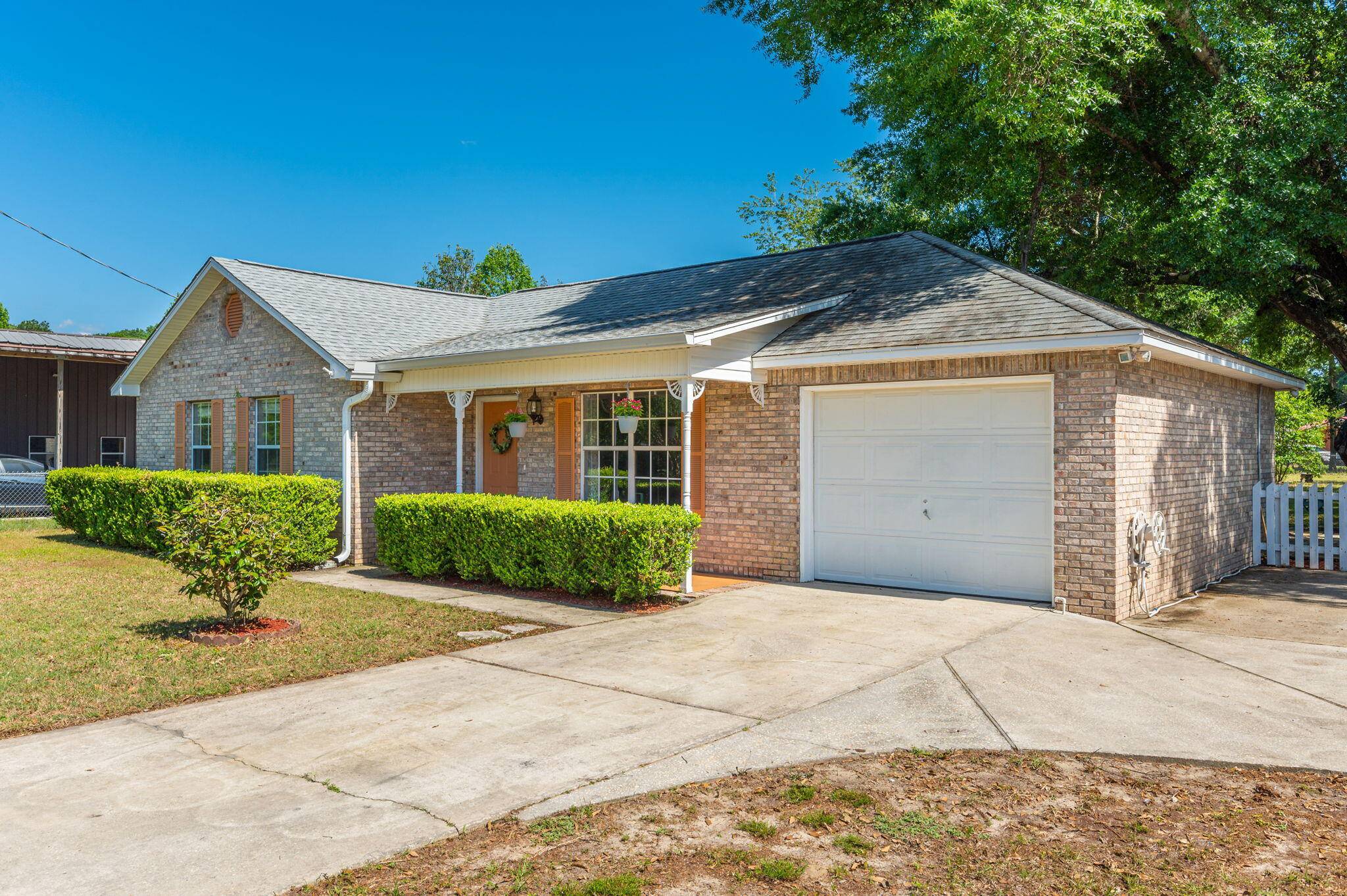 Crestview, FL 32536,102 Butler Circle