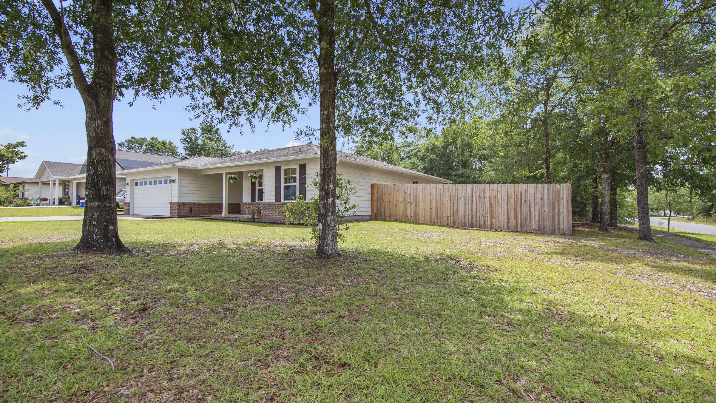 Defuniak Springs, FL 32433,18 Deer Trail Court