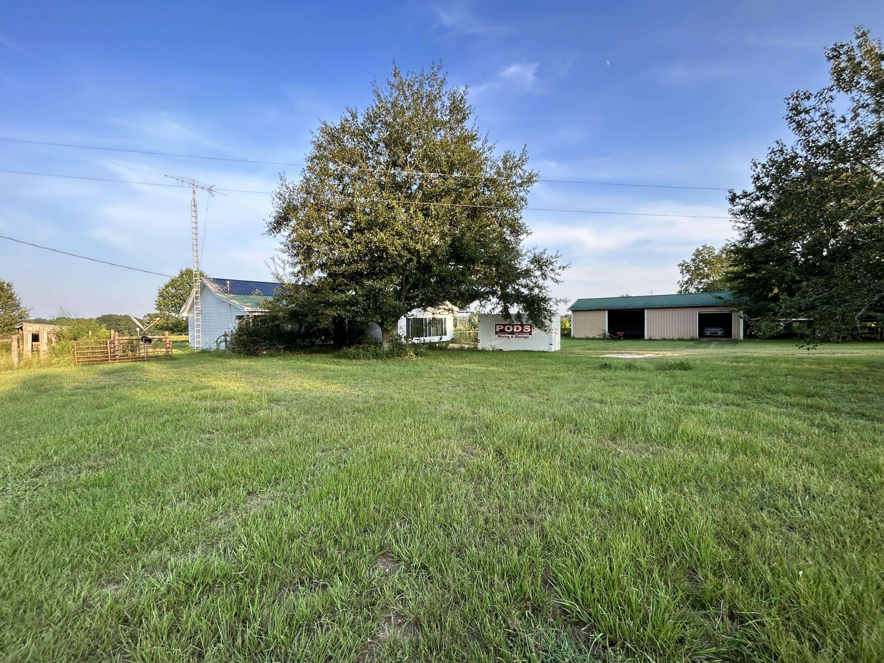 Laurel Hill, FL 32567,384 County Line Road