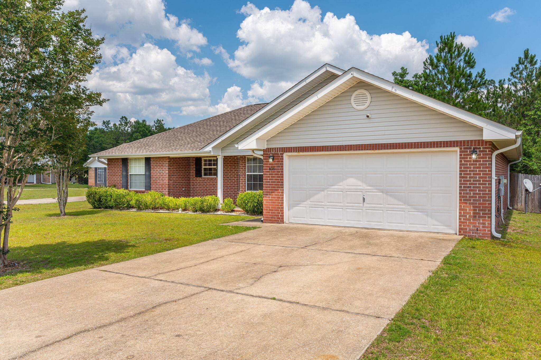 Crestview, FL 32539,406 Plate Drive