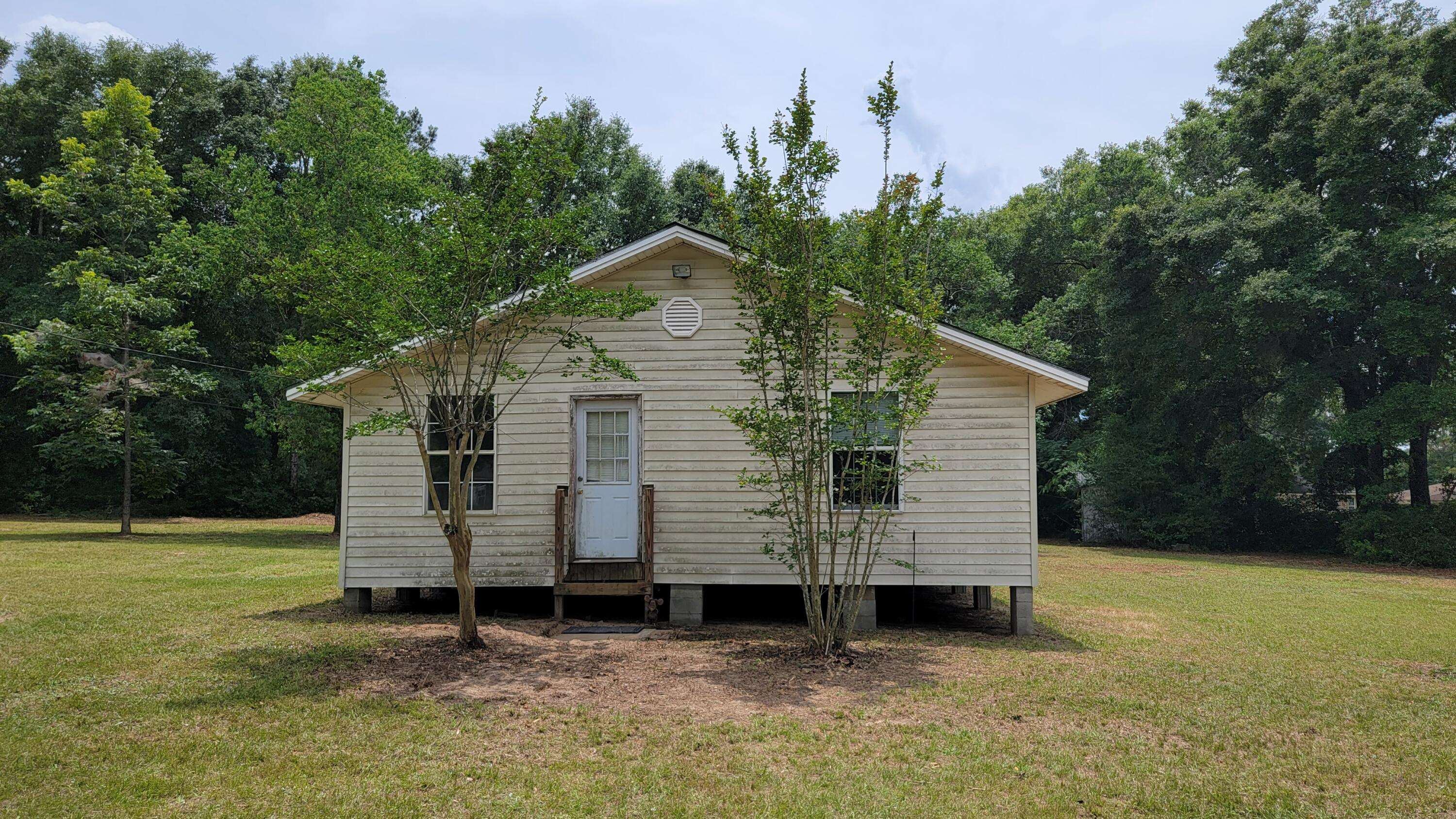 Crestview, FL 32539,6424 Florida Avenue