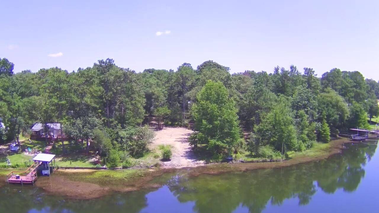 Defuniak Springs, FL 32433,1099 Kings Lake Boulevard