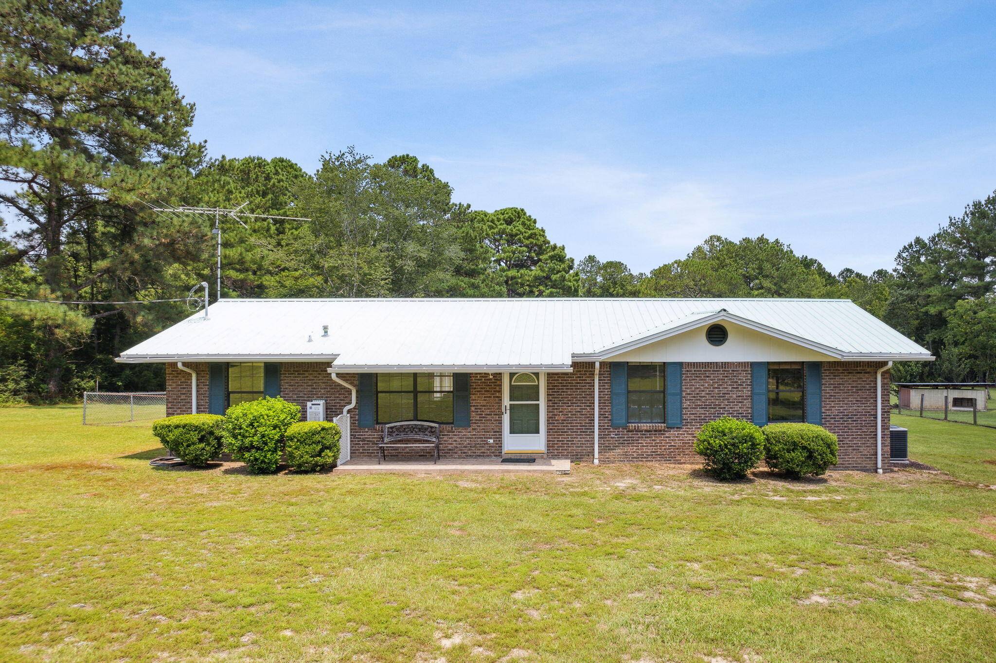 Bonifay, FL 32425,2143 Buck Treadwell Road