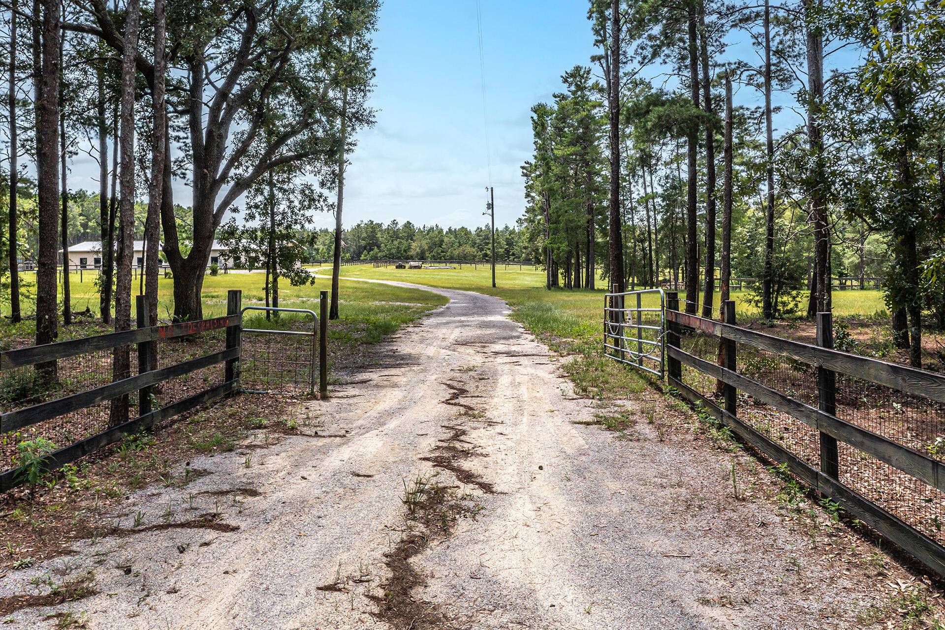 Defuniak Springs, FL 32435,2748 Rock Hill Road