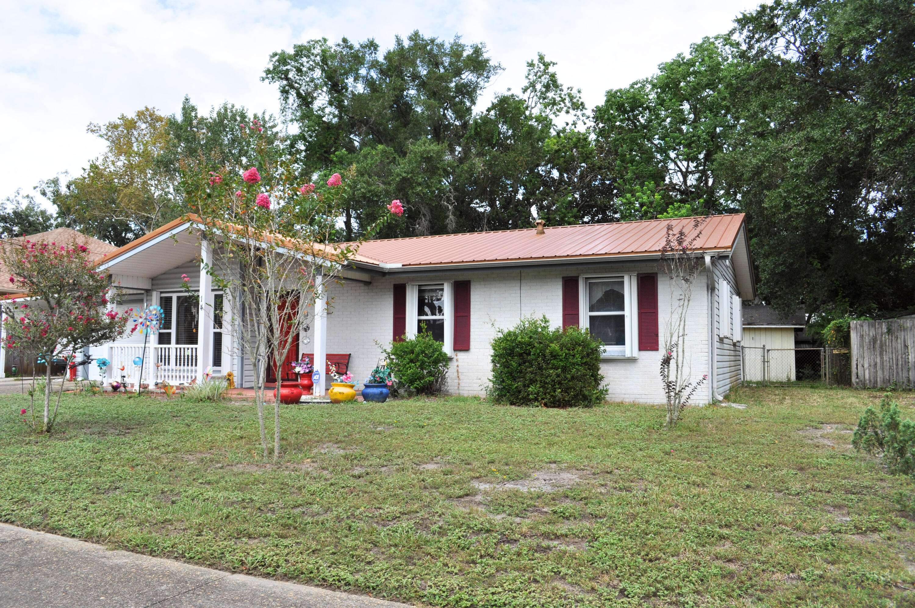 Mary Esther, FL 32569,14 Caswell Circle