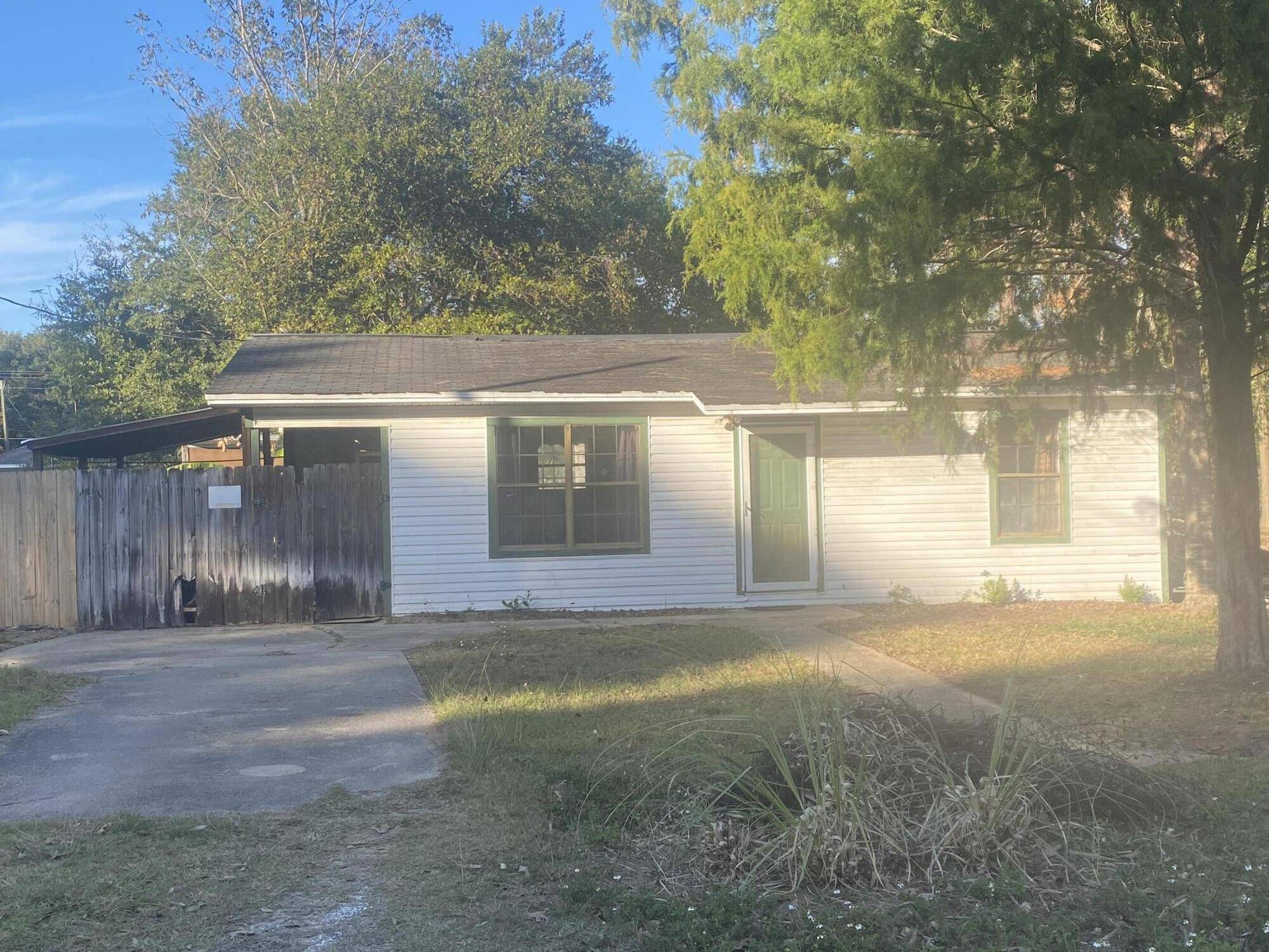 Crestview, FL 32539,3172 Maples Street