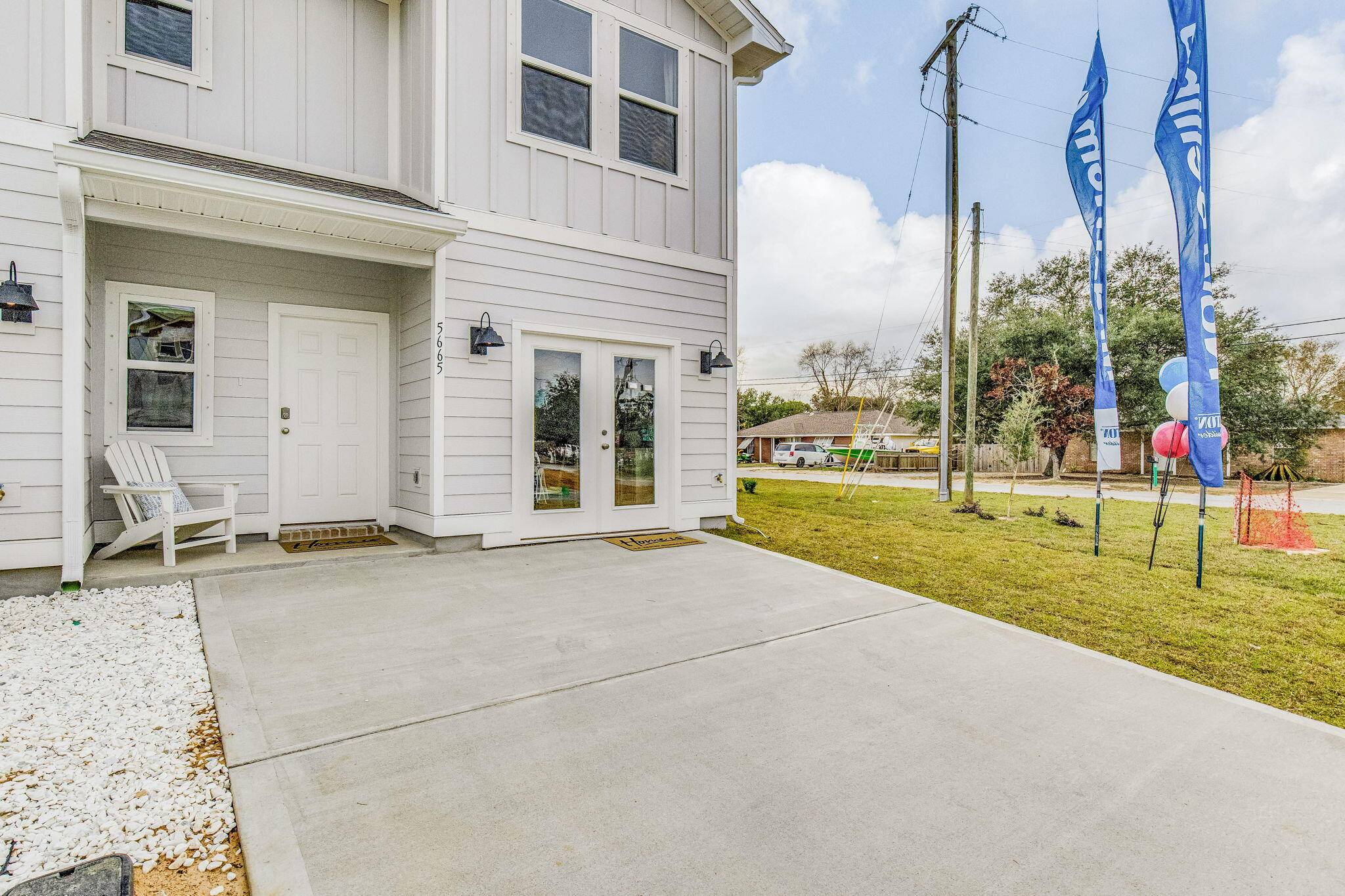 Gulf Breeze, FL 32563,5691 Sandy Walk Street