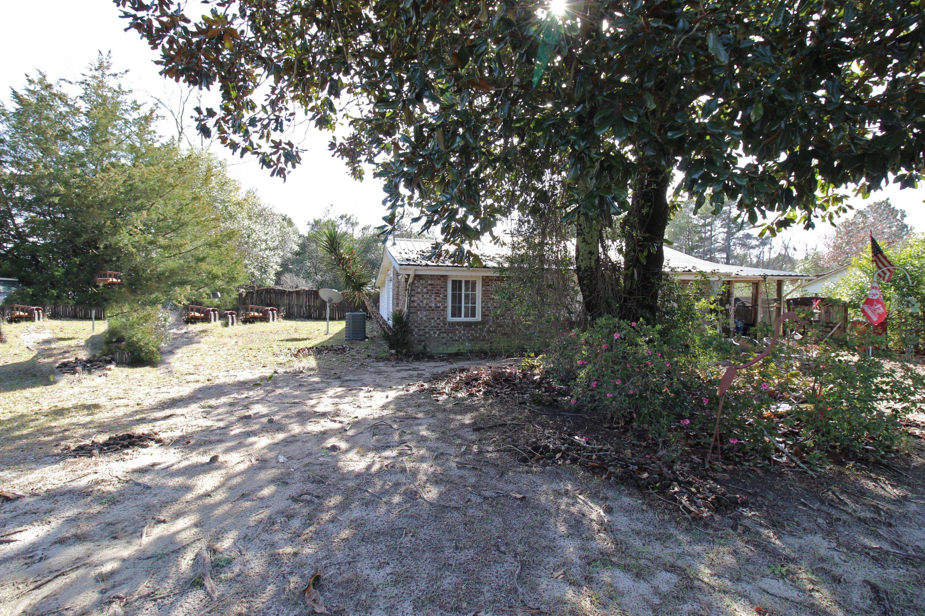 Laurel Hill, FL 32567,6542 Bill Lundy Road