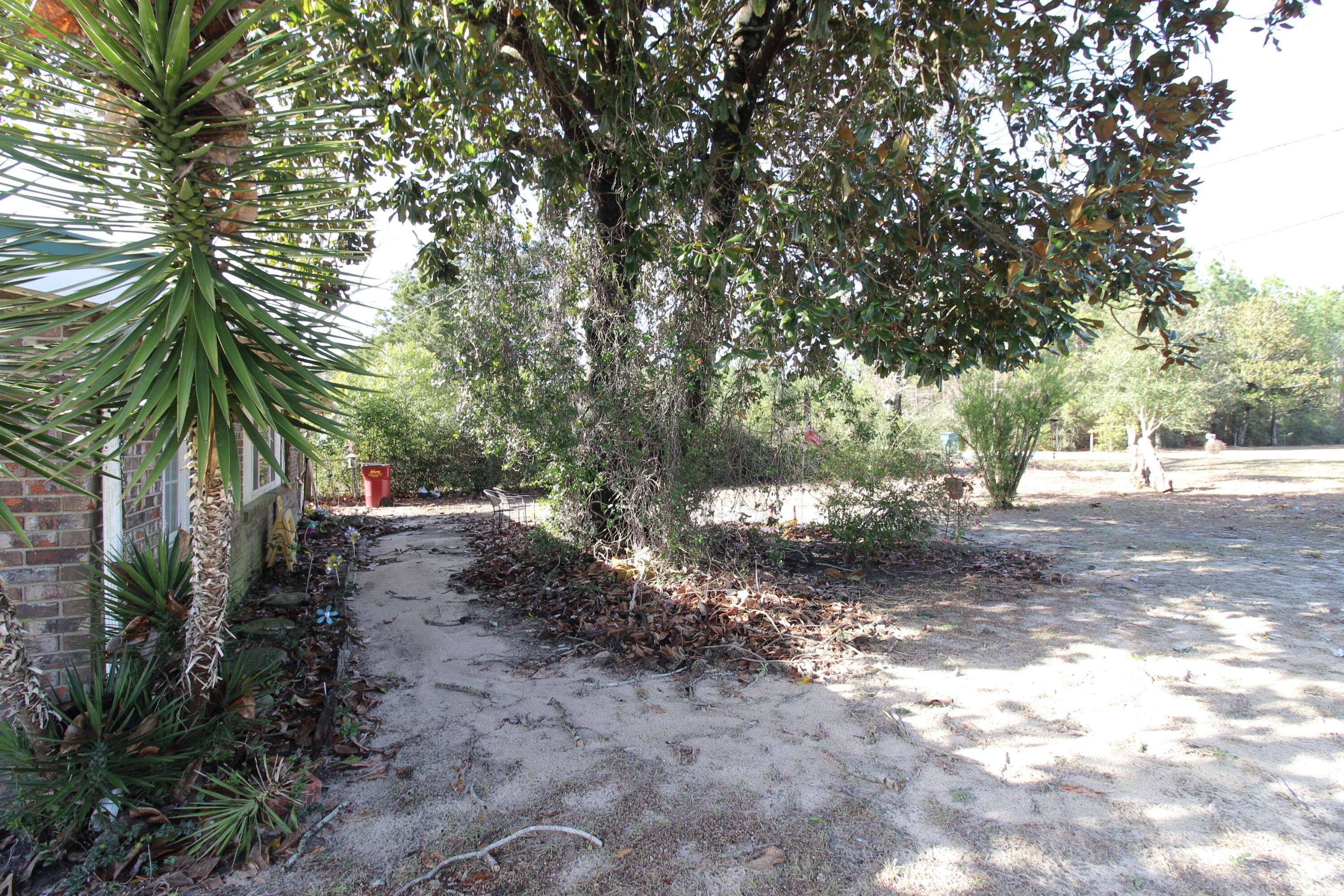 Laurel Hill, FL 32567,6542 Bill Lundy Road