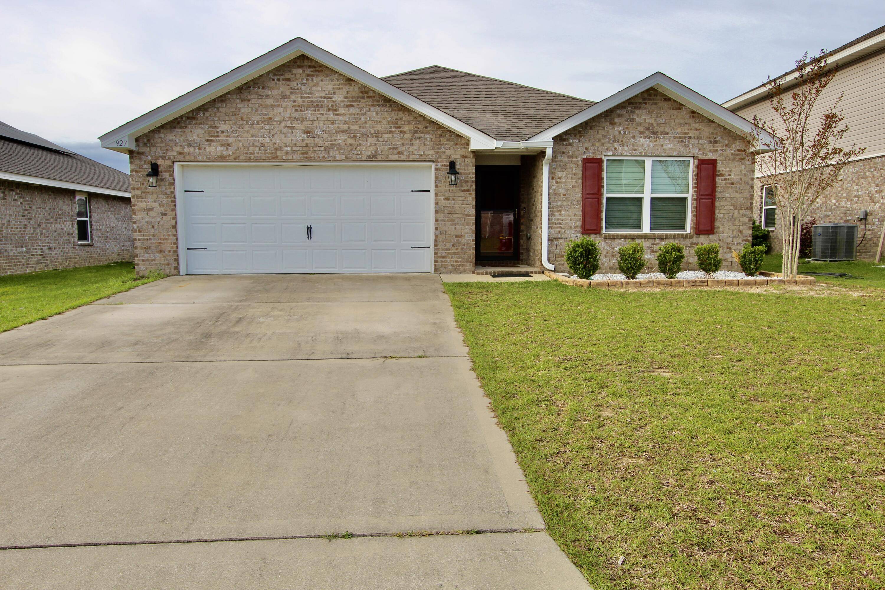 Crestview, FL 32539,927 Merganser Way