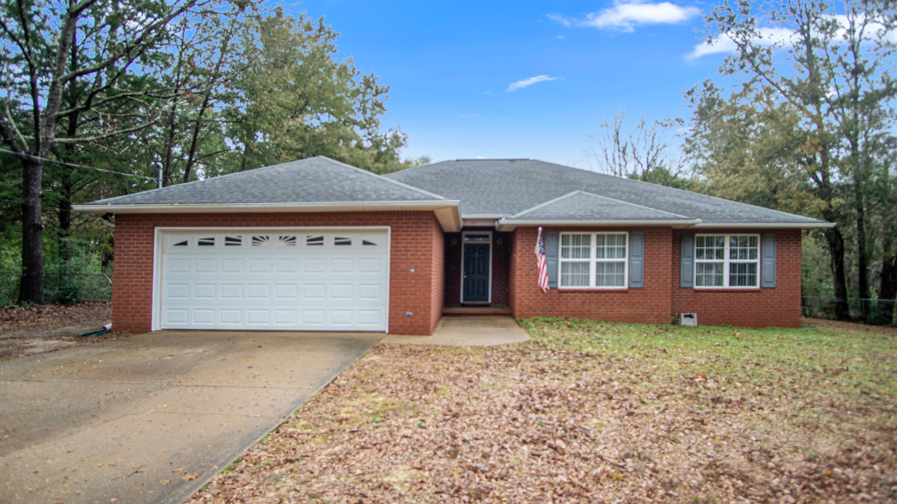 Crestview, FL 32539,121 Hillwood Drive