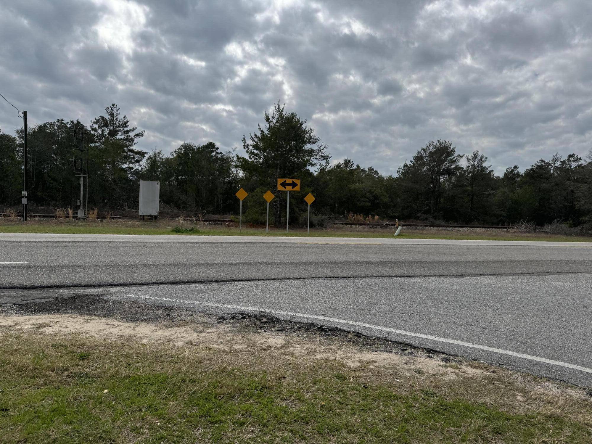 Defuniak Springs, FL 32433,1.68 AC US-90