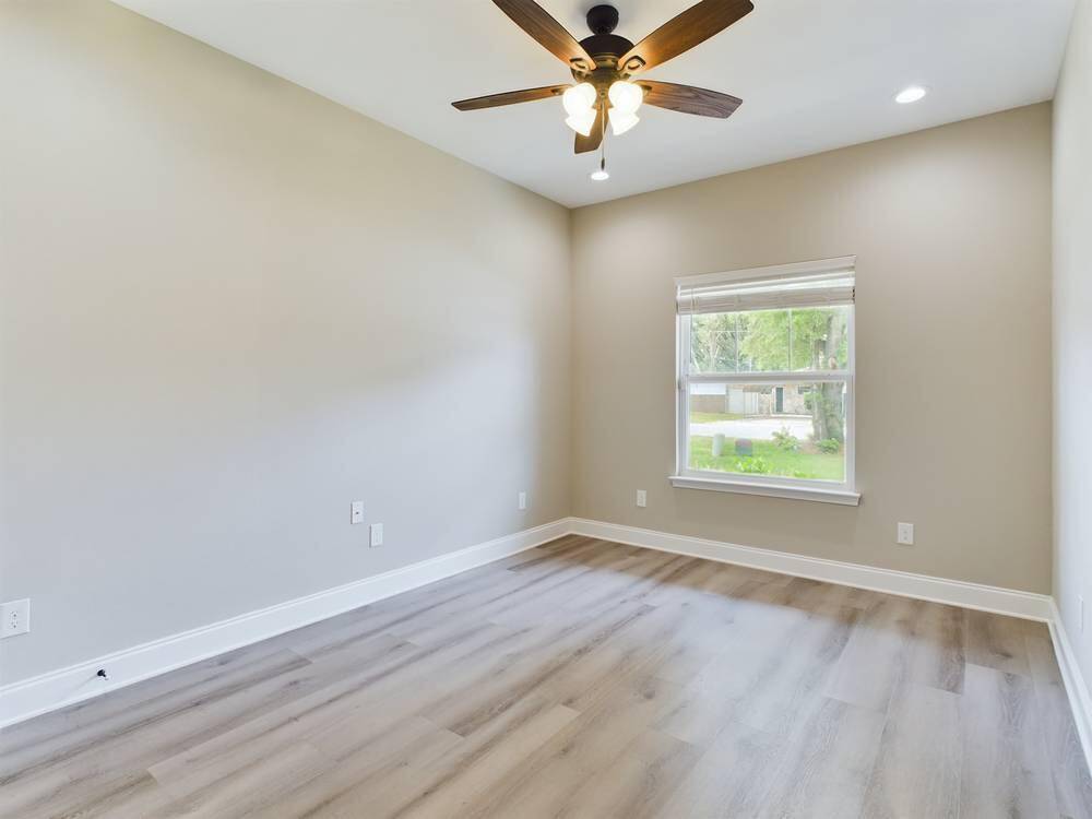 Shalimar, FL 32579,13 9th Avenue