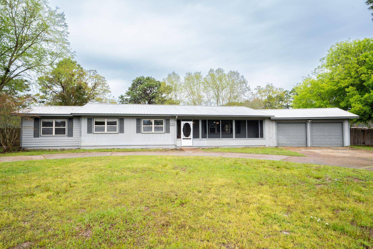 Mary Esther, FL 32569,215 Michael Avenue