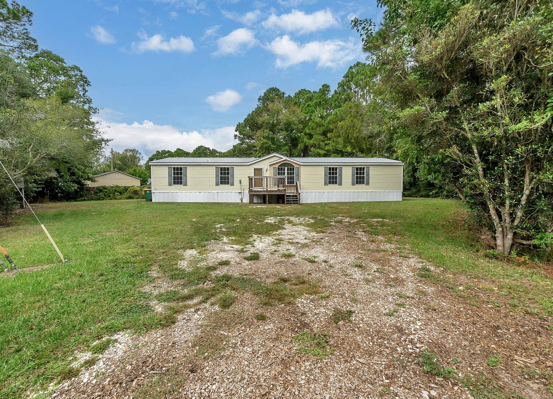 Mary Esther, FL 32569,8 W Lake Circle