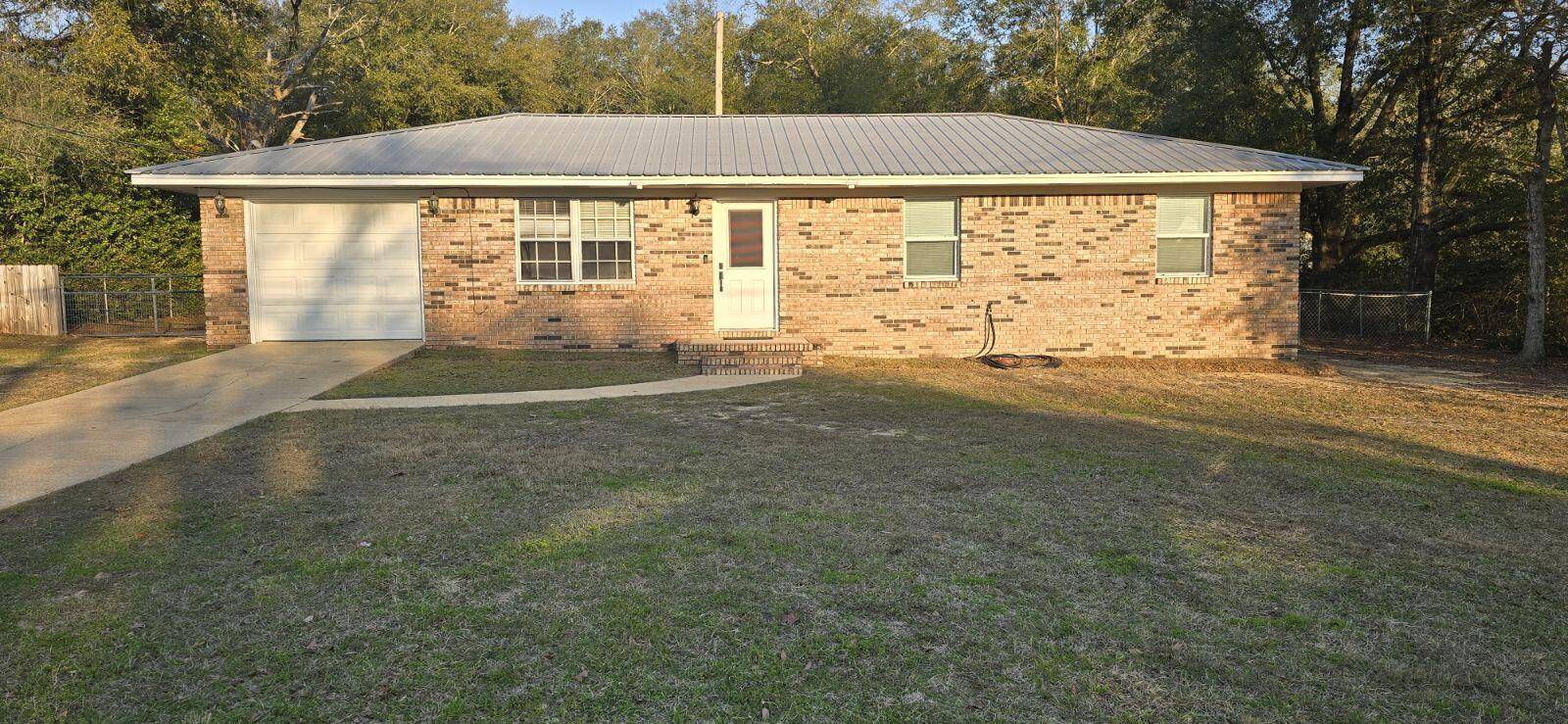 Crestview, FL 32539,1216 Pinewood Lane