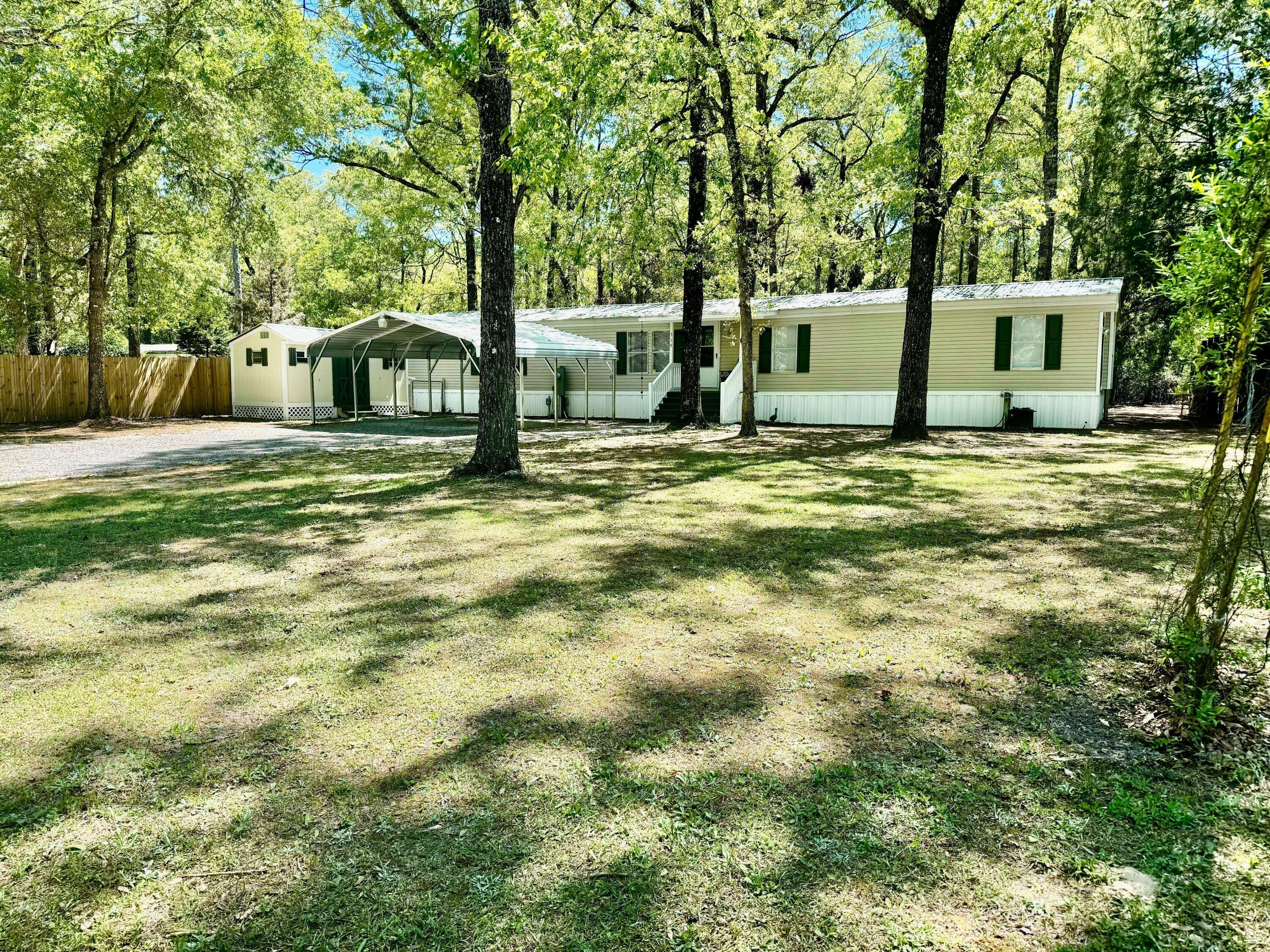 Defuniak Springs, FL 32433,319 Pipers Landing Road