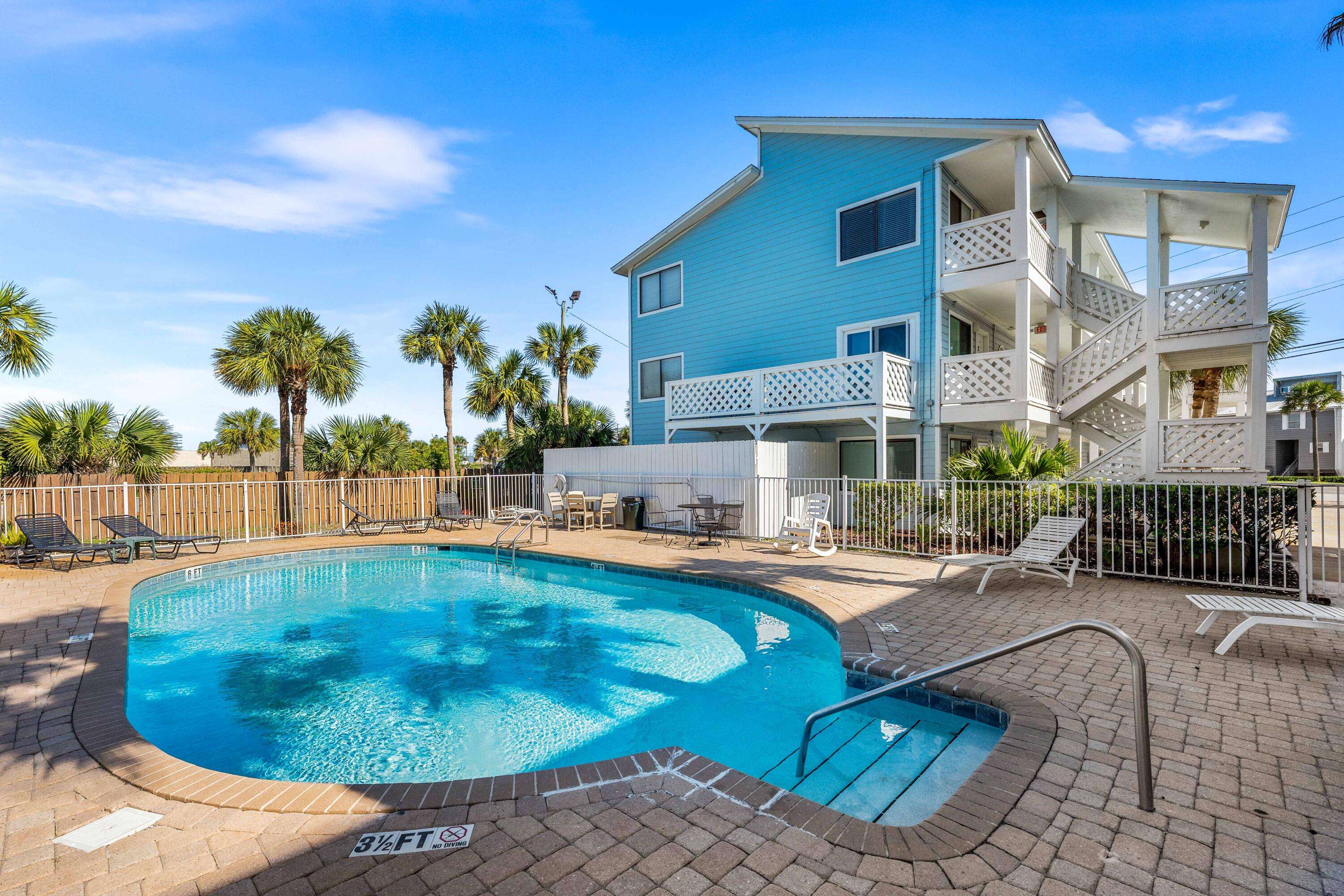 Panama City Beach, FL 32413,17214 Front Beach Road  #G11