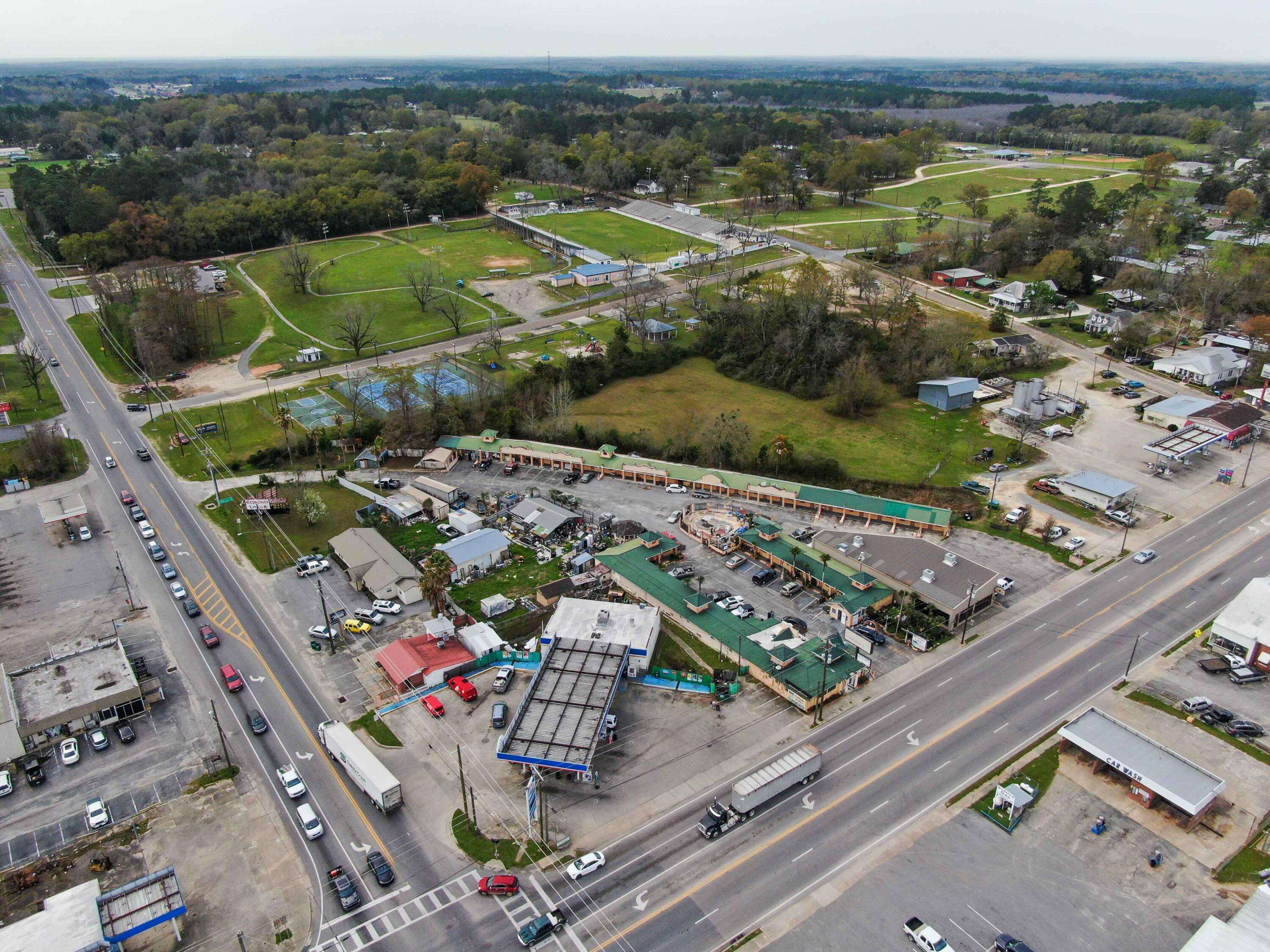 Bonifay, FL 32425,114 Highway 90