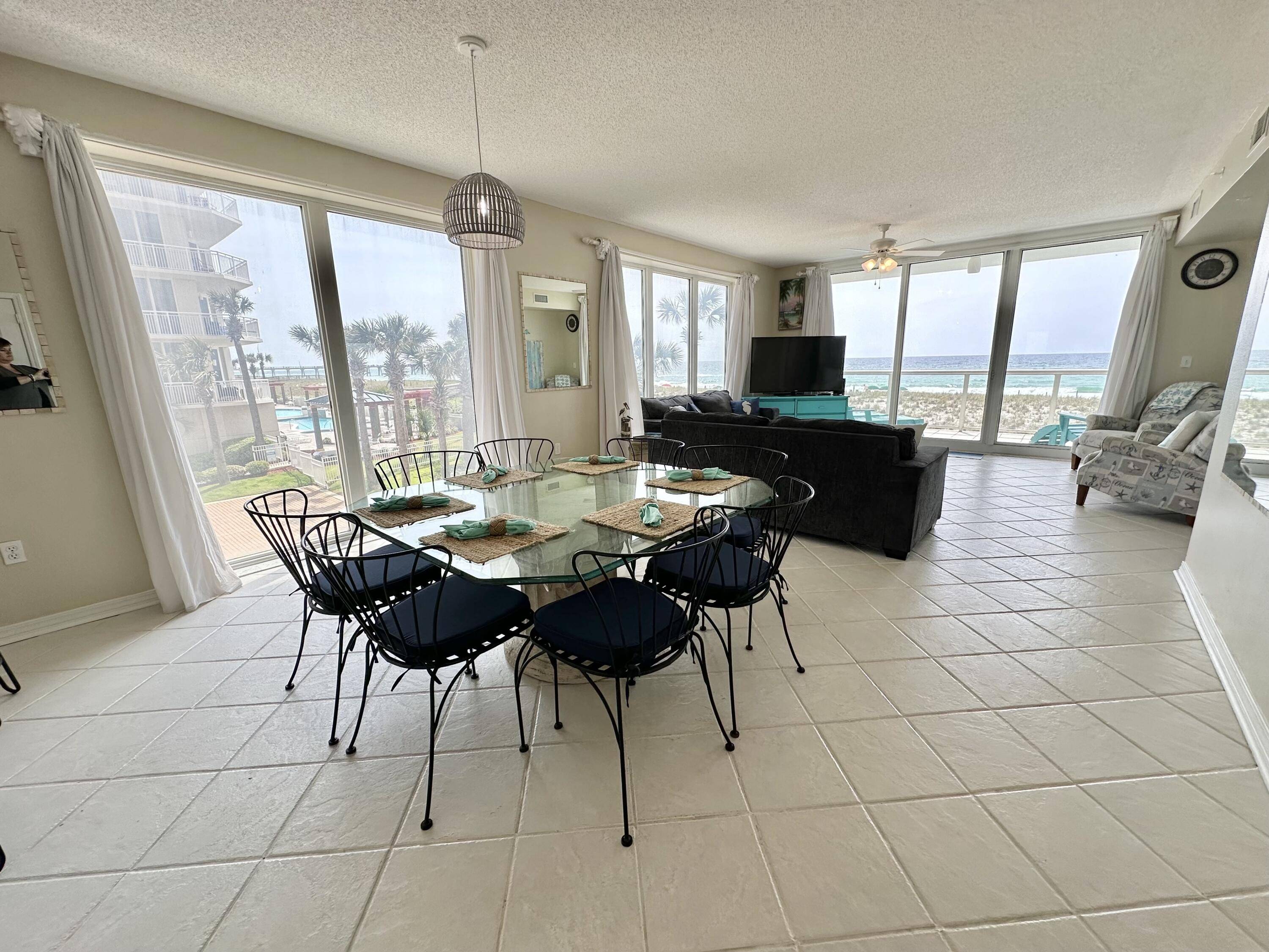 Navarre, FL 32566,8477 Gulf Boulevard  #101