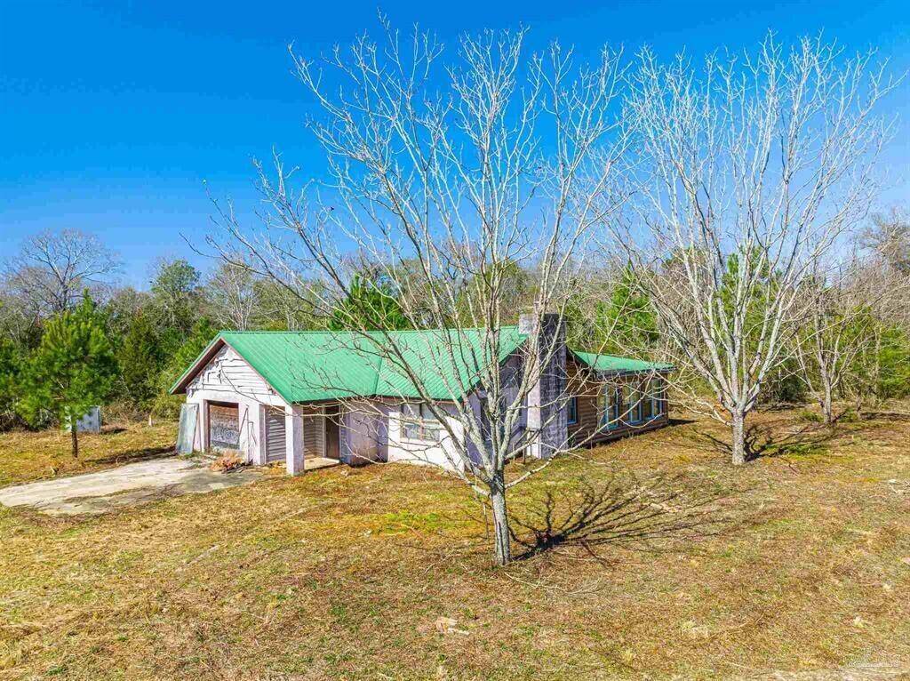 Laurel Hill, FL 32567,3268 New Ebenezer Road