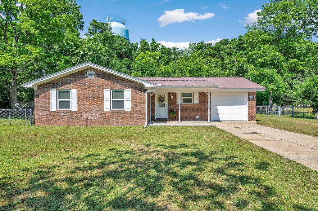 Crestview, FL 32539,1211 Sunshine Drive