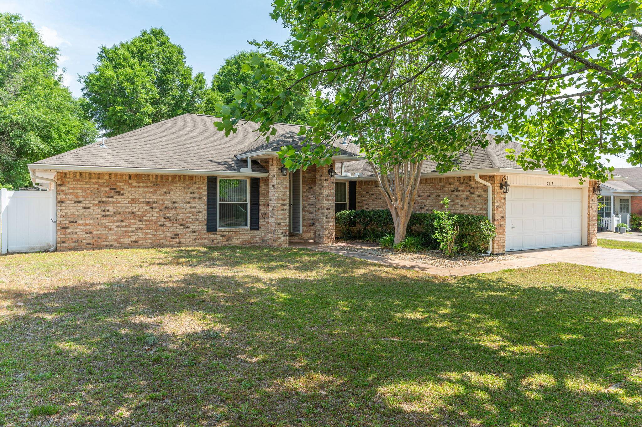 Crestview, FL 32539,304 Seattle Slew Court