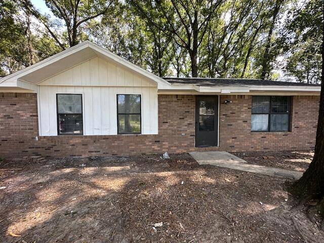 Crestview, FL 32539,3157 Maple Street