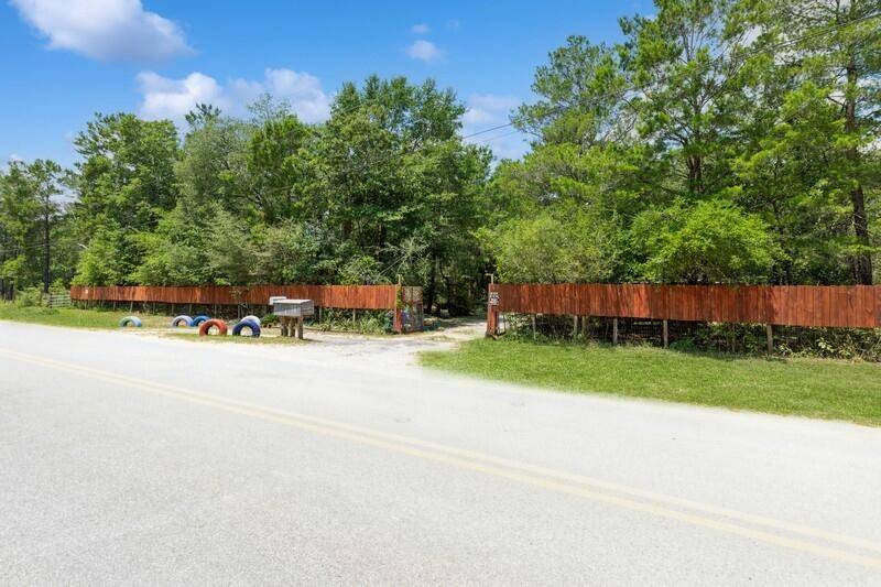 Defuniak Springs, FL 32433,355 Lancelot Road