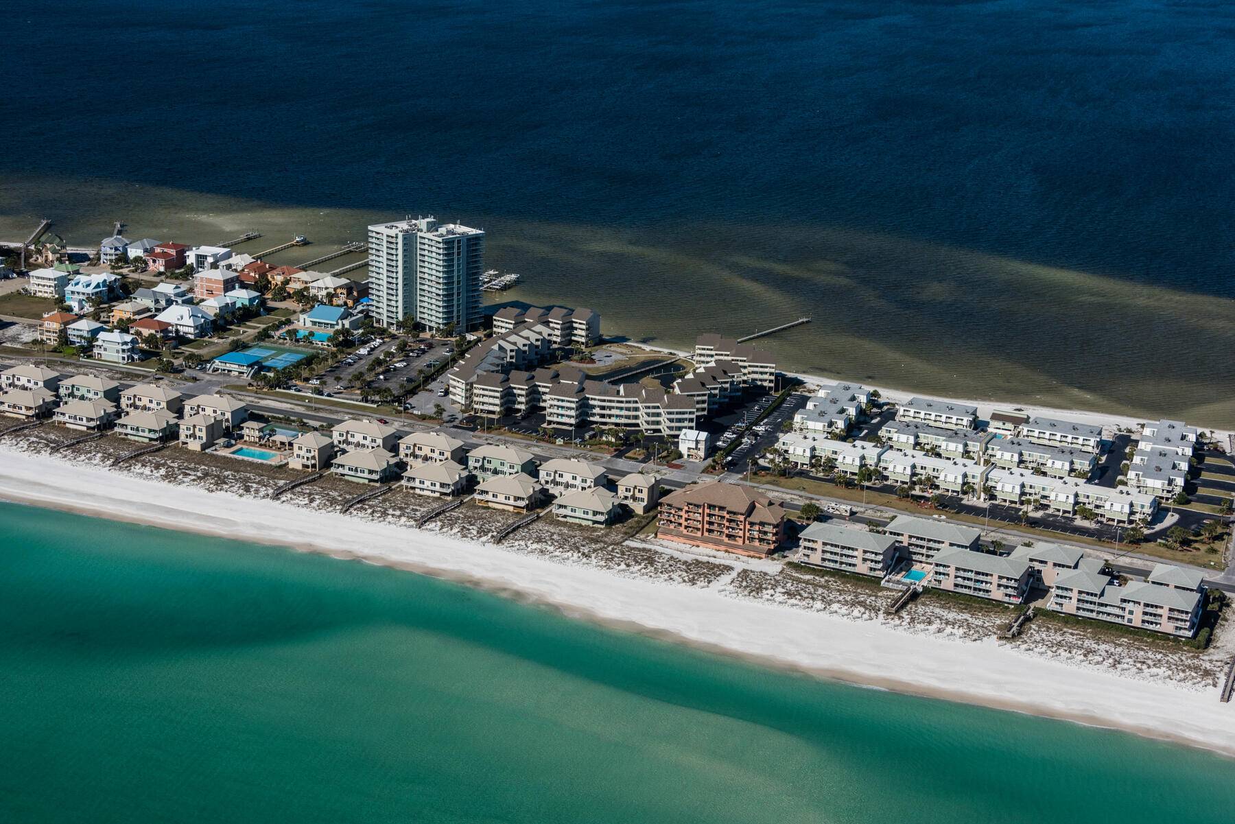 Pensacola Beach, FL 32561,1111 ft pickens Road  #521