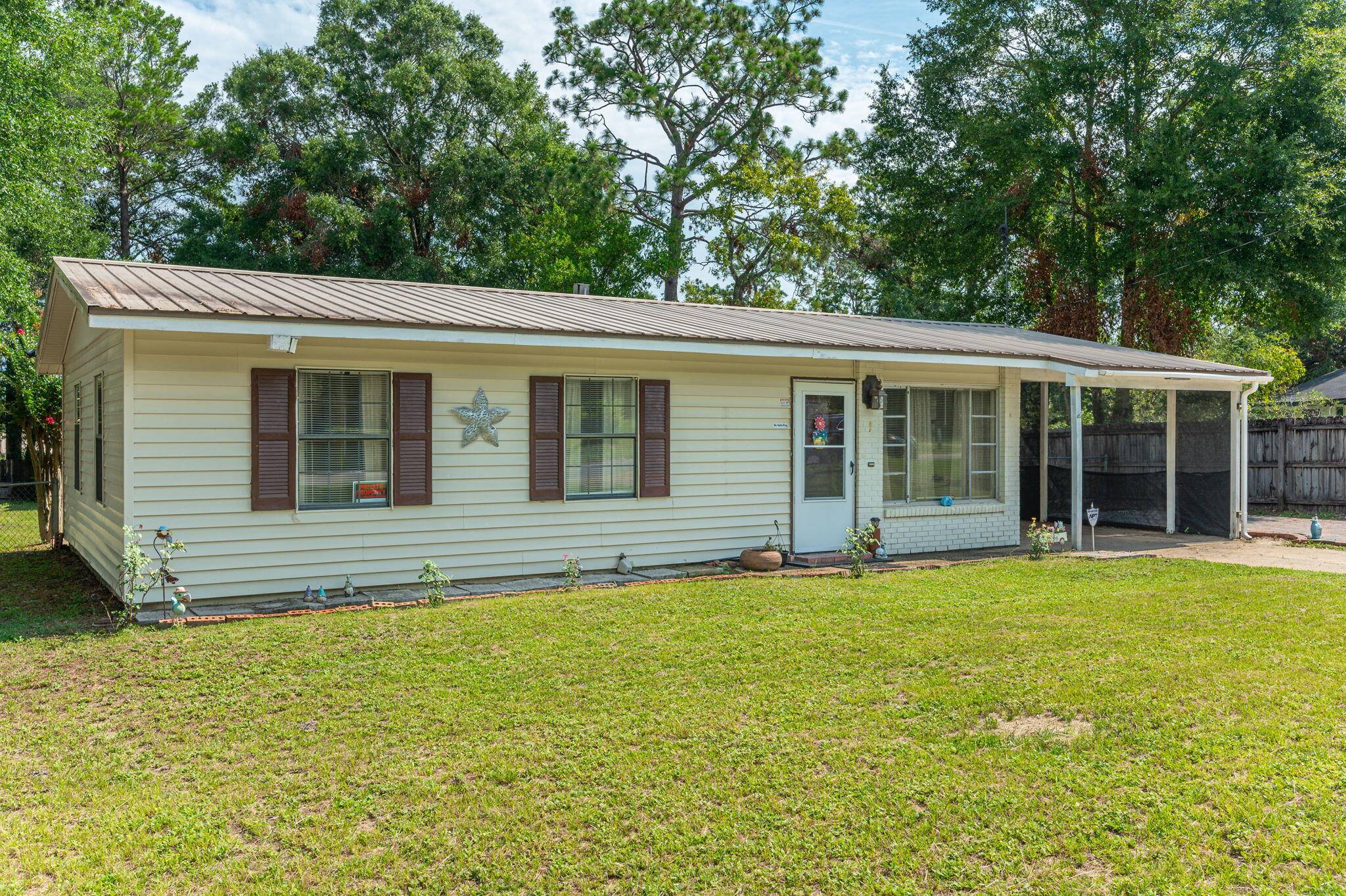 Crestview, FL 32536,421 Panama Drive