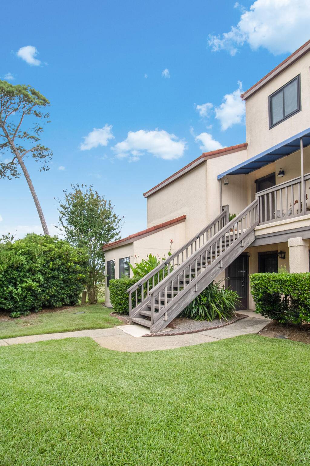 Navarre, FL 32566,8253 Navarre Parkway  #D100