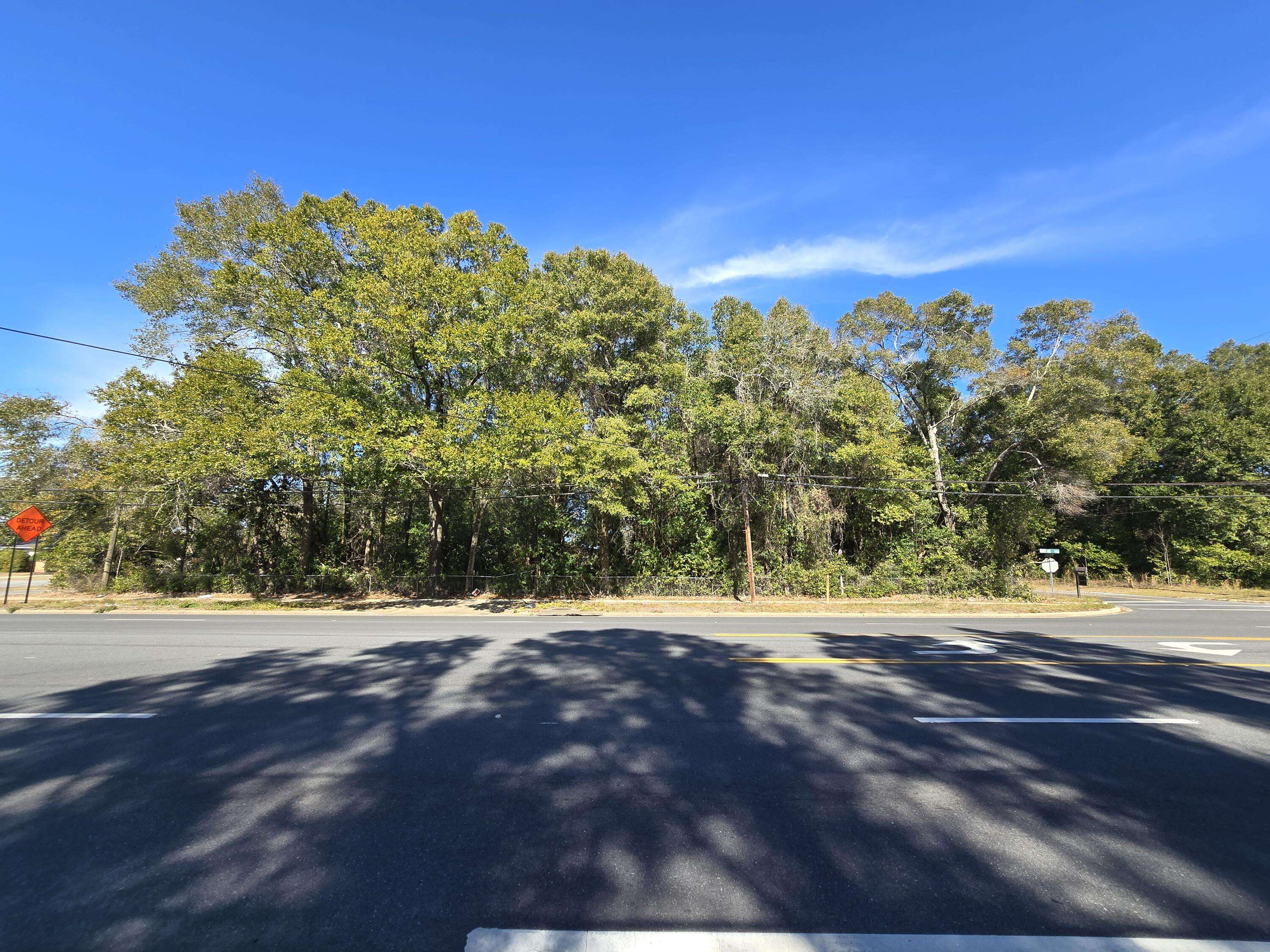 Crestview, FL 32536,.60 Acre US-90 & LINDBERG Street