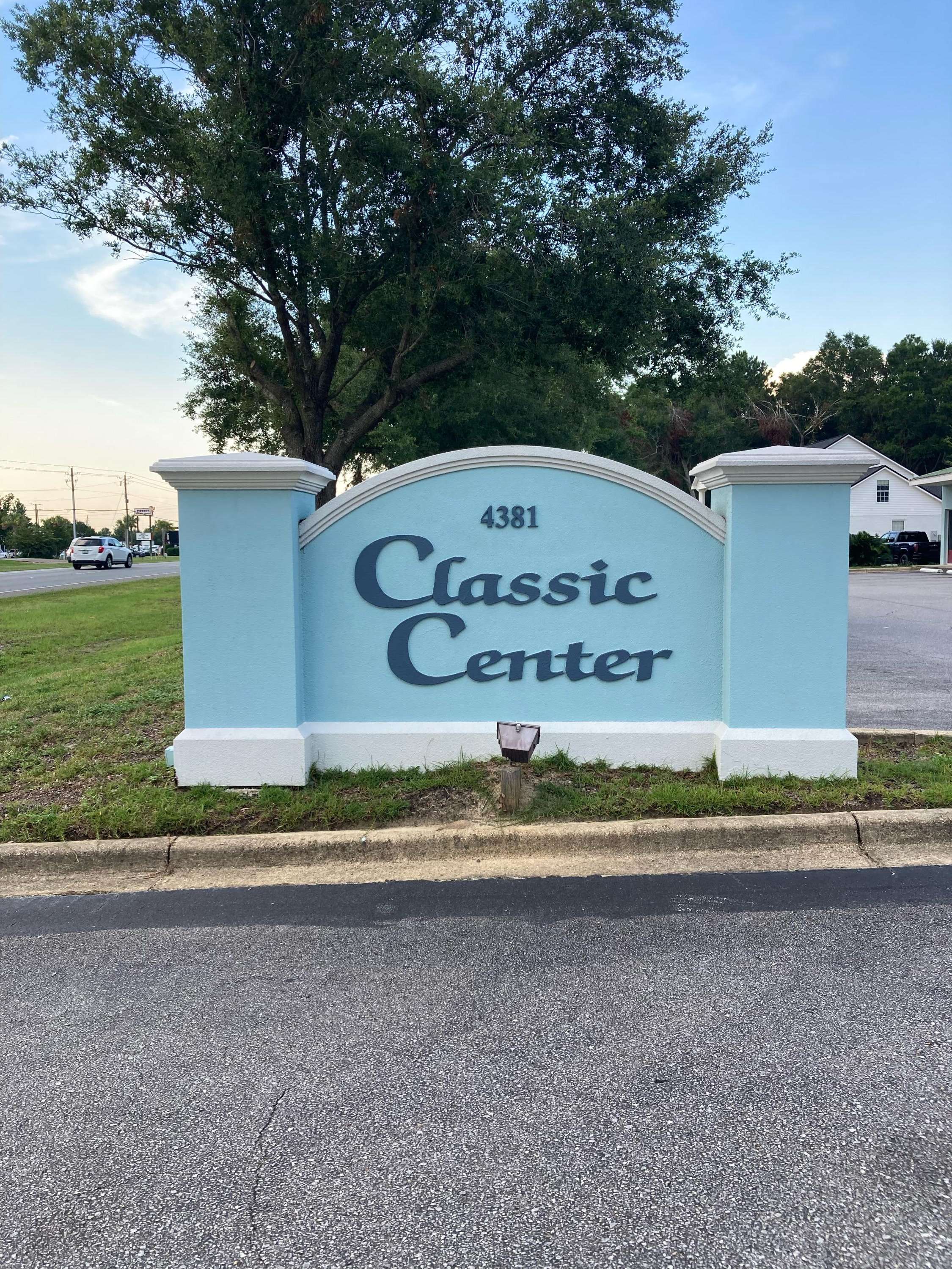 Crestview, FL 32536,4381 S Ferdon Boulevard  #4