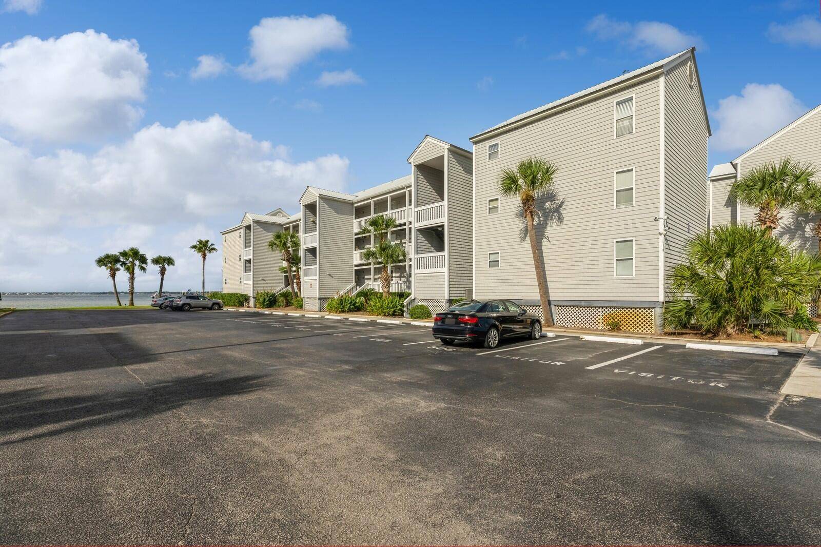 Fort Walton Beach, FL 32548,1330 SE Miracle Strip Parkway  #APT 104