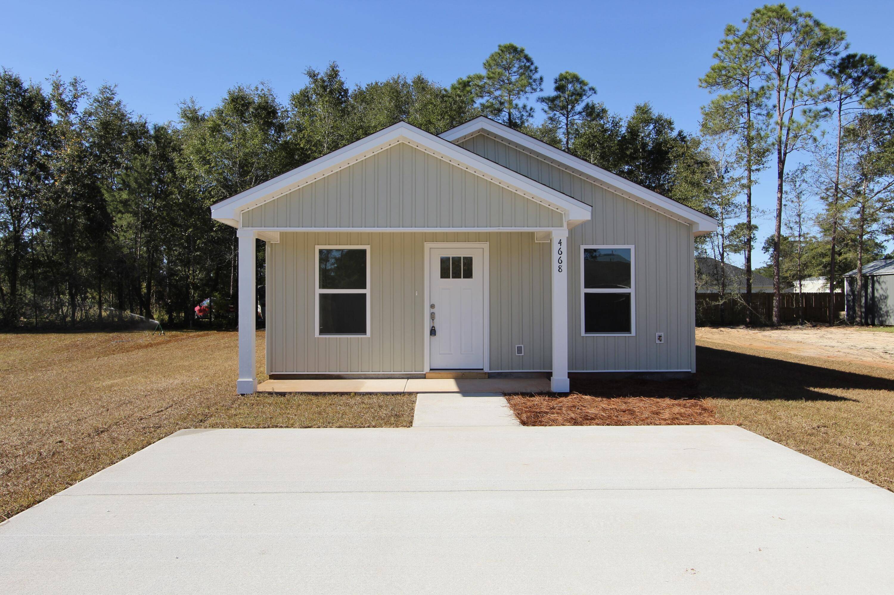 Crestview, FL 32539,4668 Falcon Way